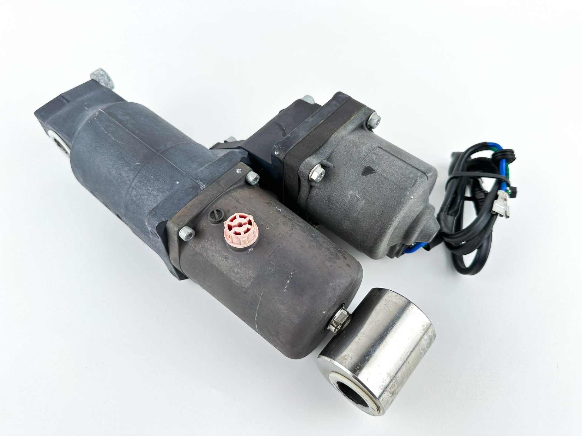Johnson Suzuki DF 70 90 115 HP Outboard Power Tilt Trim Unit Assembly
