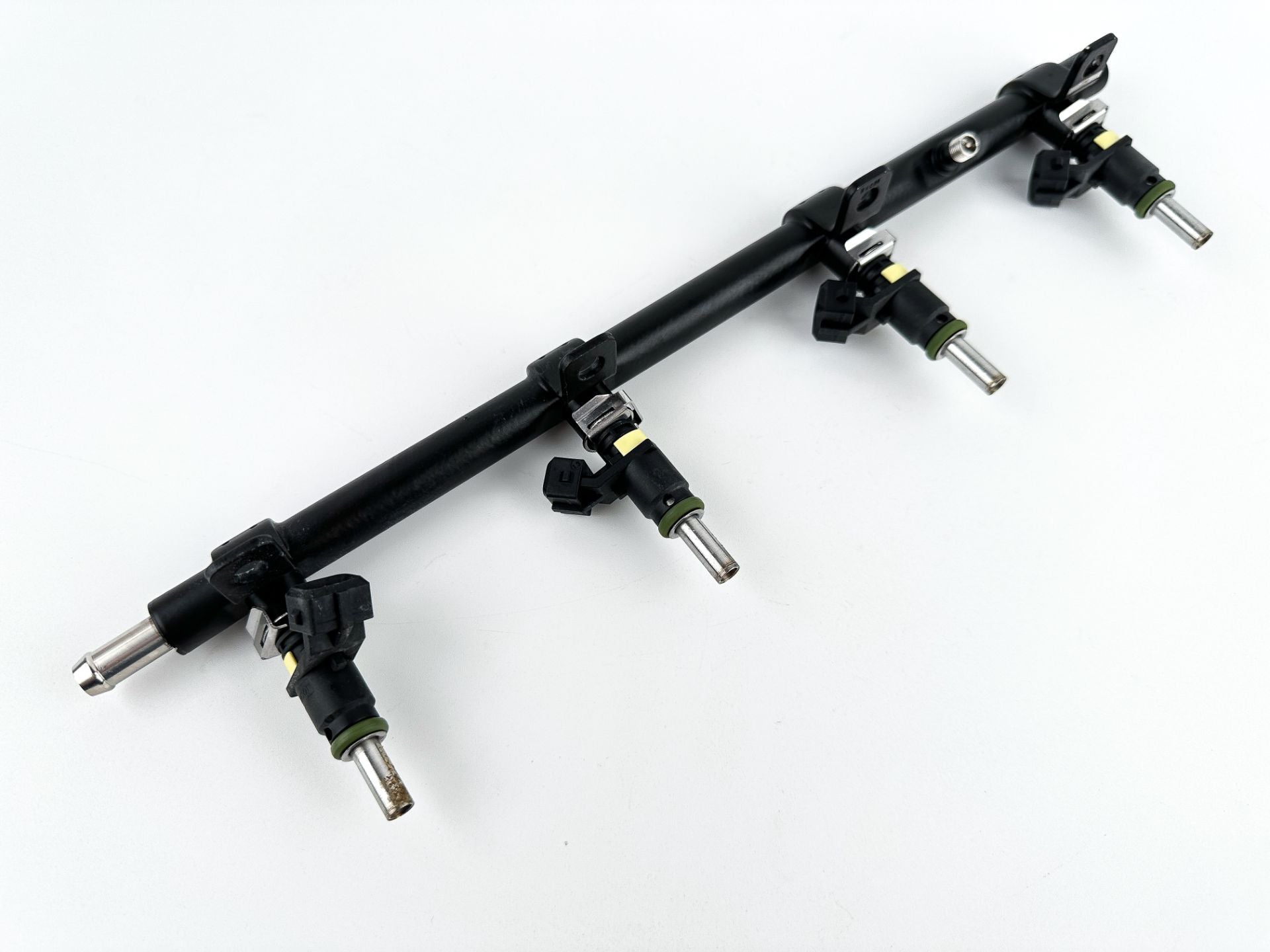 2018 Mercury 115 HP 4 Stroke Outboard Fuel Injector Set W/ Rail 8M6002428 OEM