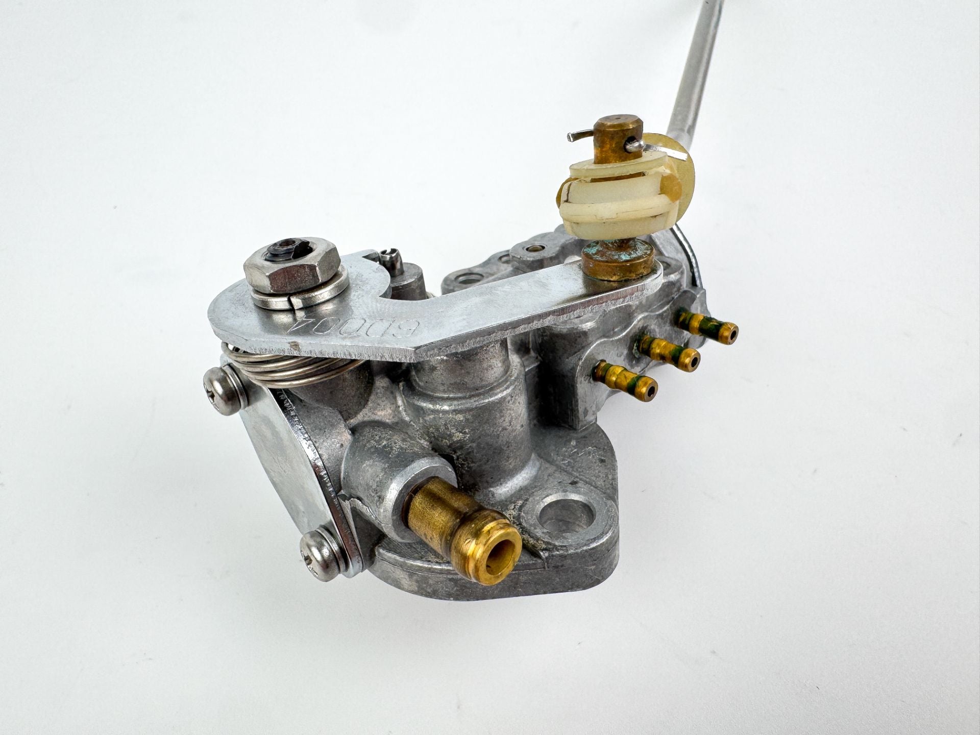 2004 Yamaha 250 HP 2 Stroke Outboard Oil Injection Pump Assembly 60V-13200-13-00