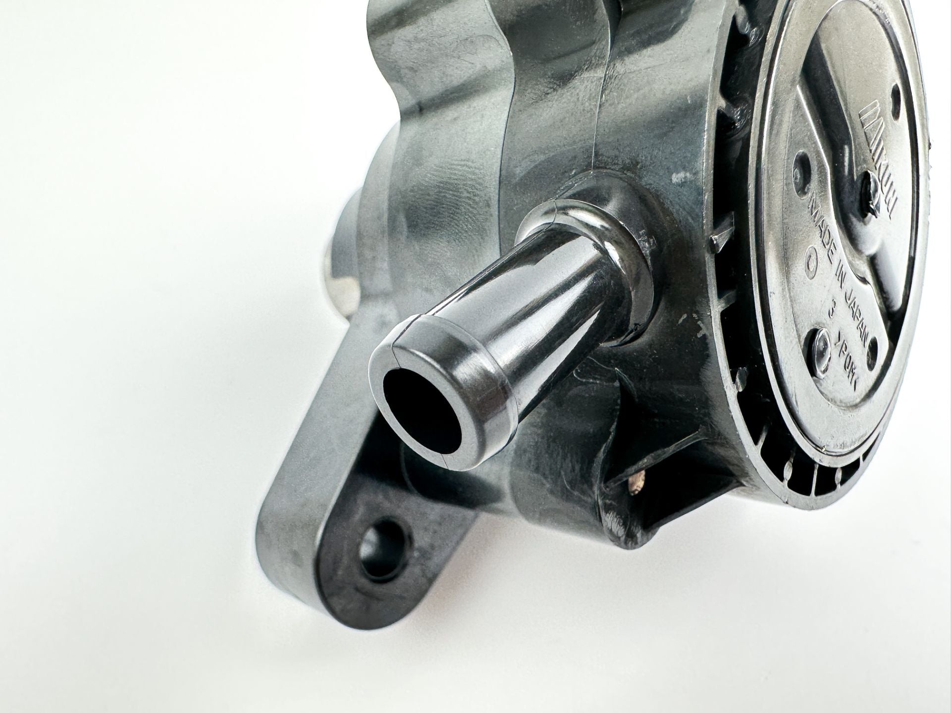 2016 Suzuki 175 HP 4 Stroke Outboard Fuel Pump 15100-96J01 OEM