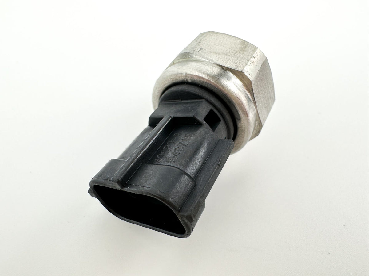 2014 Yamaha 200 HP 4 Stroke Outboard Oil Pressure Sensor 6AW-83651-00-00 OEM