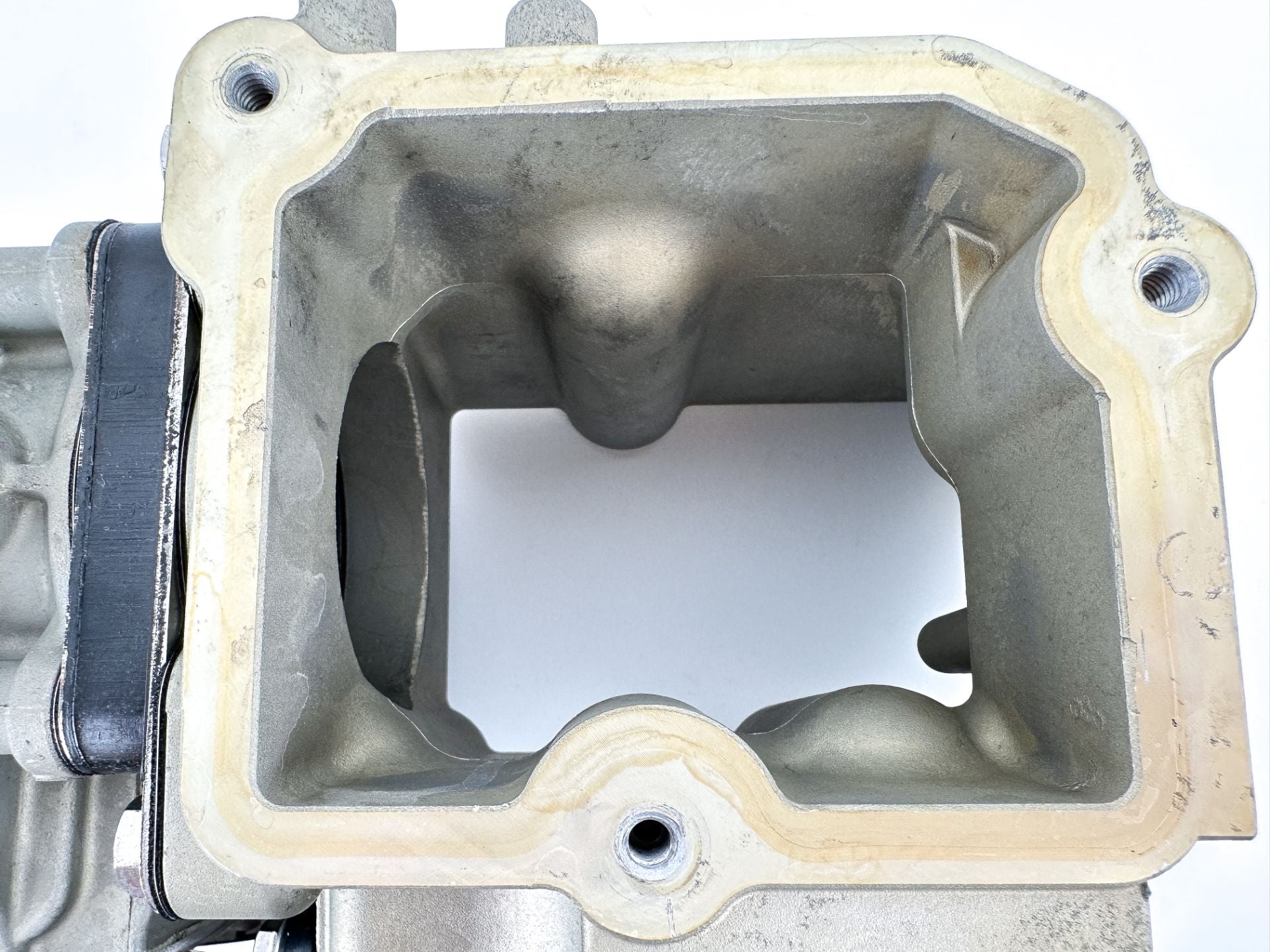 2007 Yamaha 250 HP 4 Stroke Outboard Intake Manifold & Throttle Body 6P2-13750-00-00 OEM