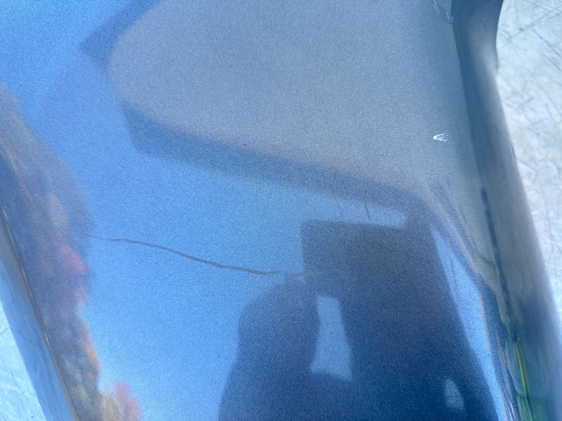 2004 Yamaha 225 HP 4 Stroke Outboard Lower Apron Cover 69J-42741-00-8D OEM