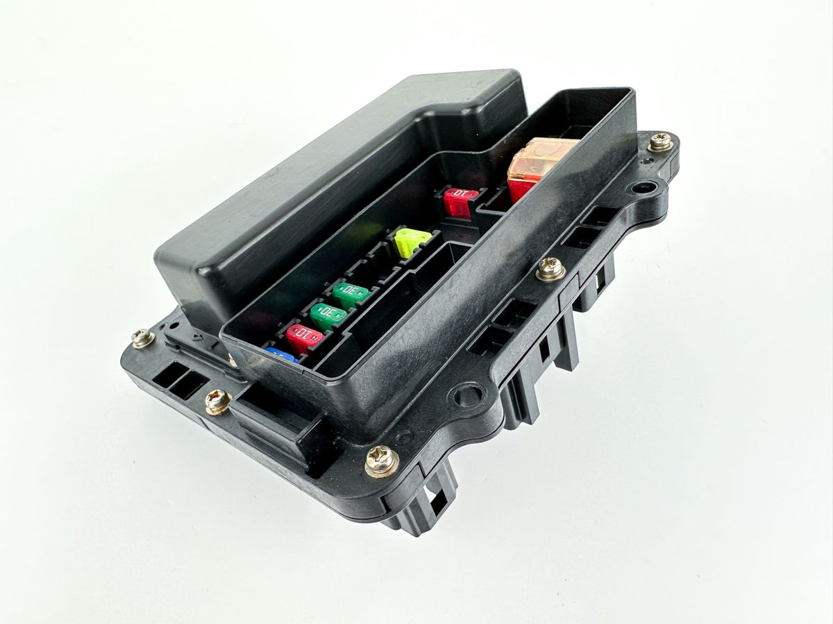 2014 Yamaha 200 HP 4 Stroke Outboard Fuse Box 6DA-82170-00-00 OEM
