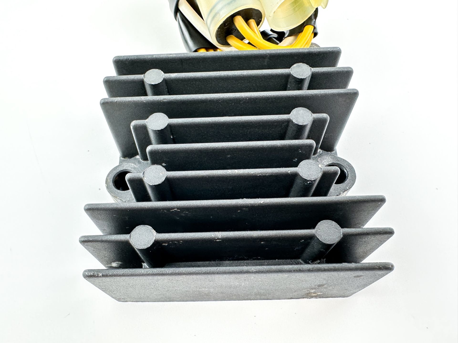 2000 Suzuki 70 HP 4 Stroke Outboard Rectifier & Regulator 32800-92E20 OEM