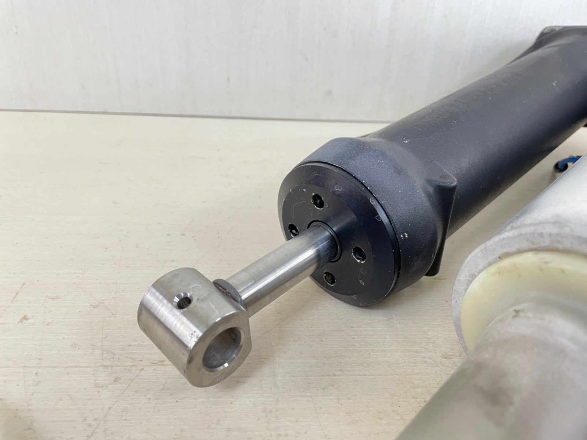 Mercury 200 225 250 275 300 HP Verado Trim Cylinder Setup Assembly