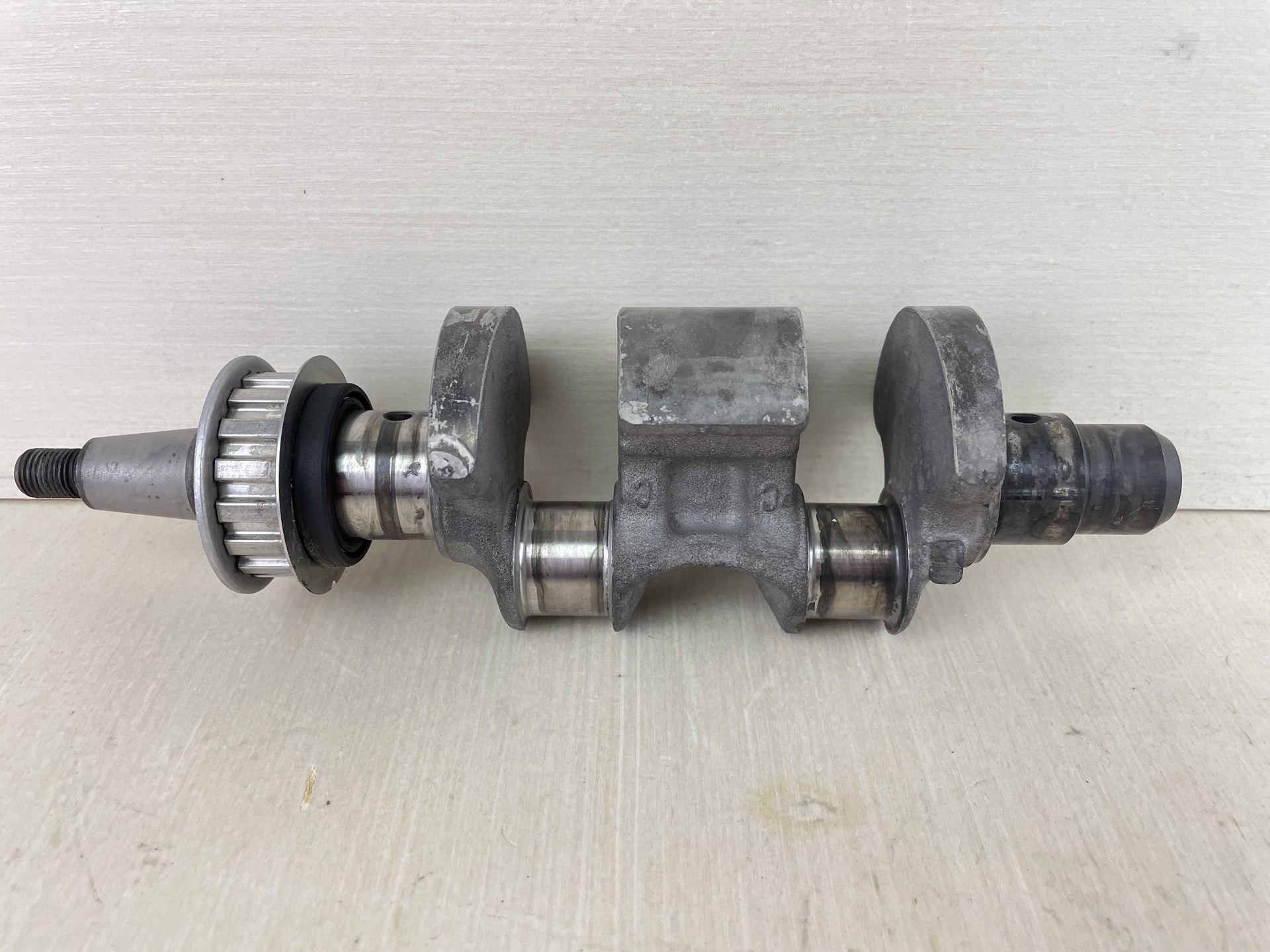 2013 Yamaha 8HP 4 Stroke Outboard Crankshaft Crank Assembly 60R-E1411-00-00