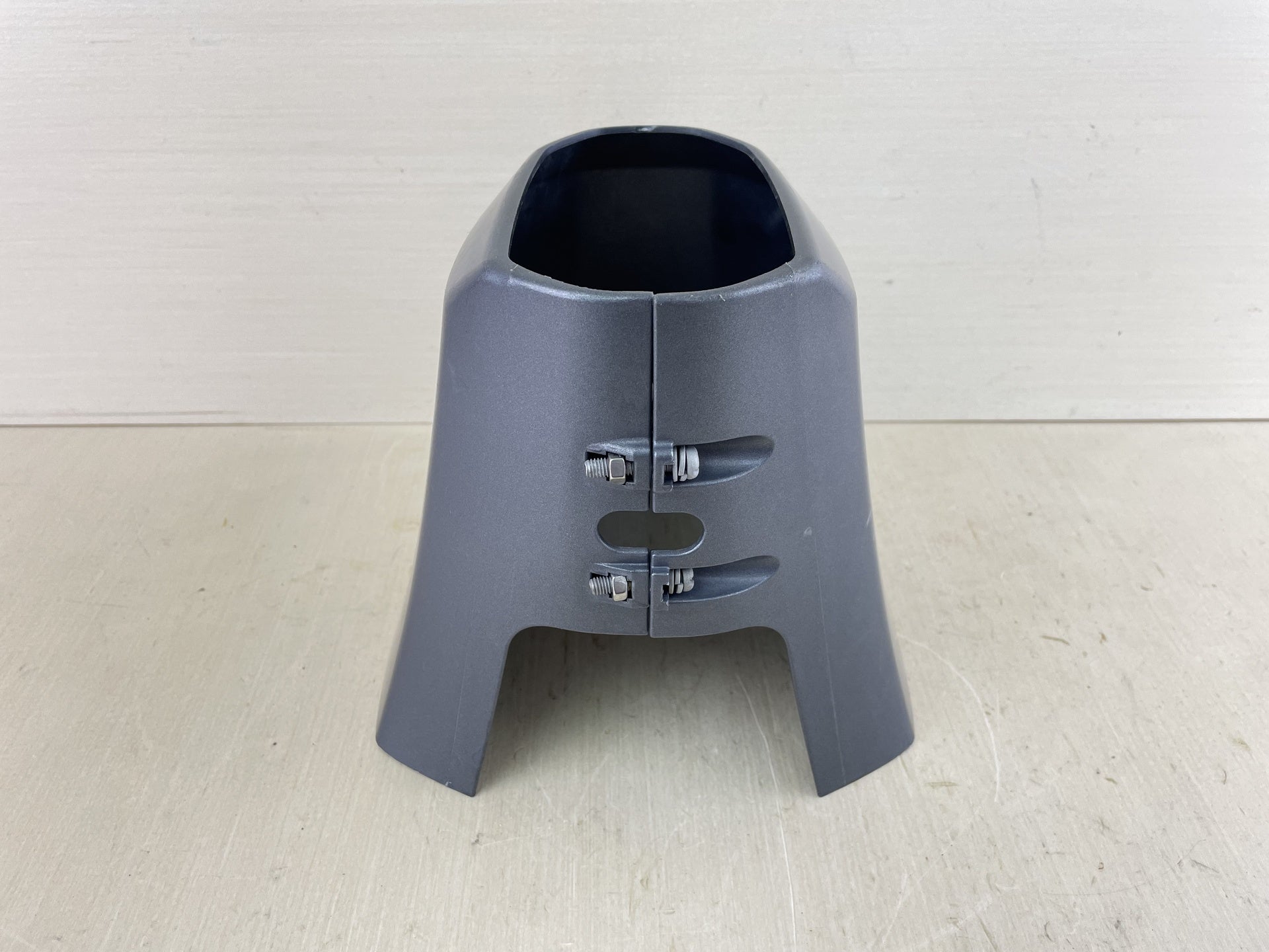 2005 + Yamaha 6 8 HP 4 Stroke Outbard Lower Apron Cover 60R-G2741-00-00