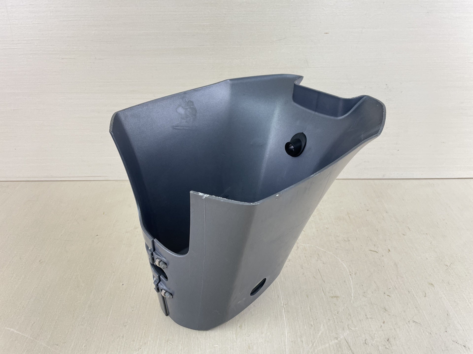 2005 + Yamaha 6 8 HP 4 Stroke Outbard Lower Apron Cover 60R-G2741-00-00