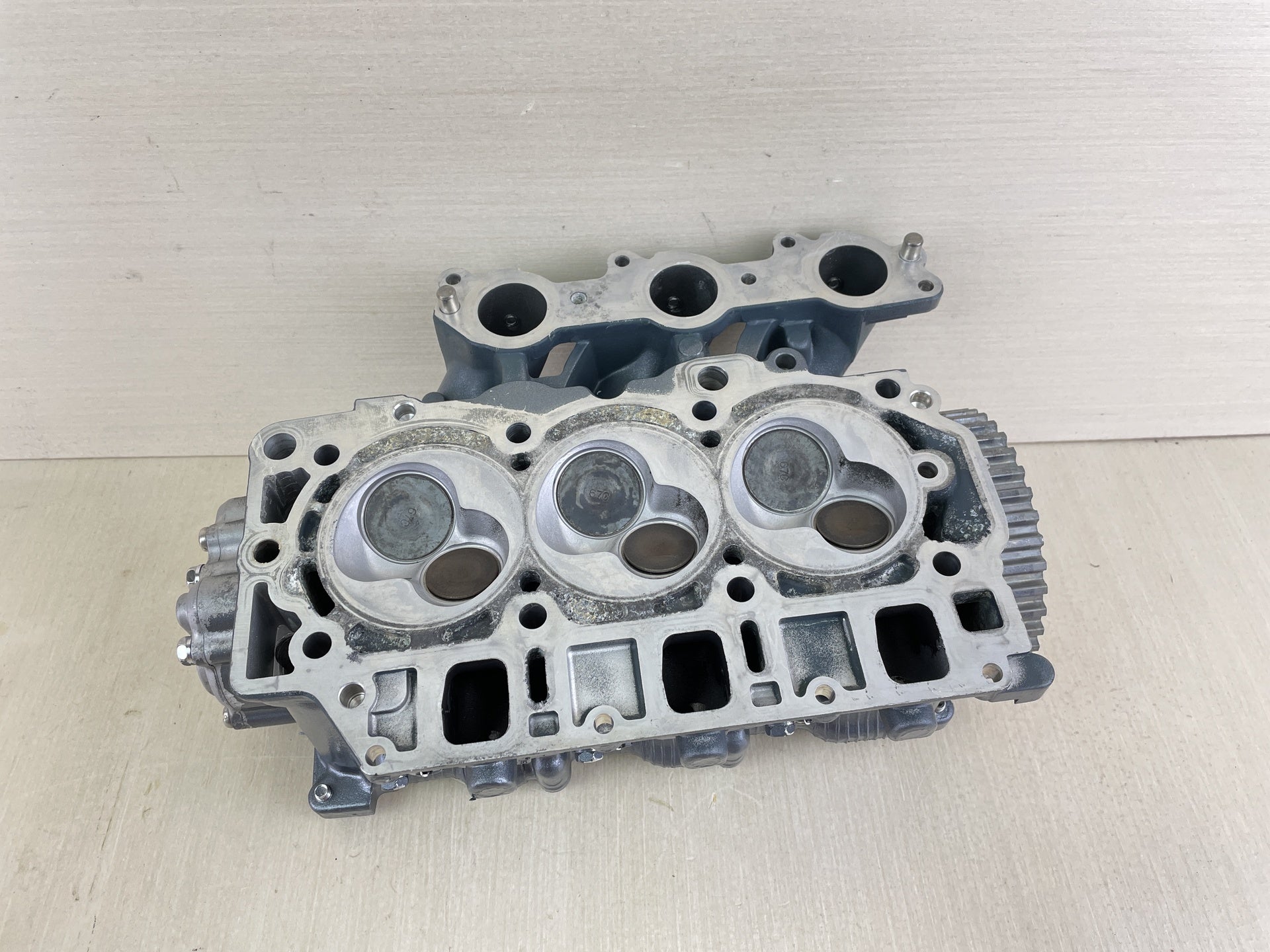 2000 Yamaha 40HP 4 Stroke Outboard Cylinder Head Assembly 67C-W009A-00-4D