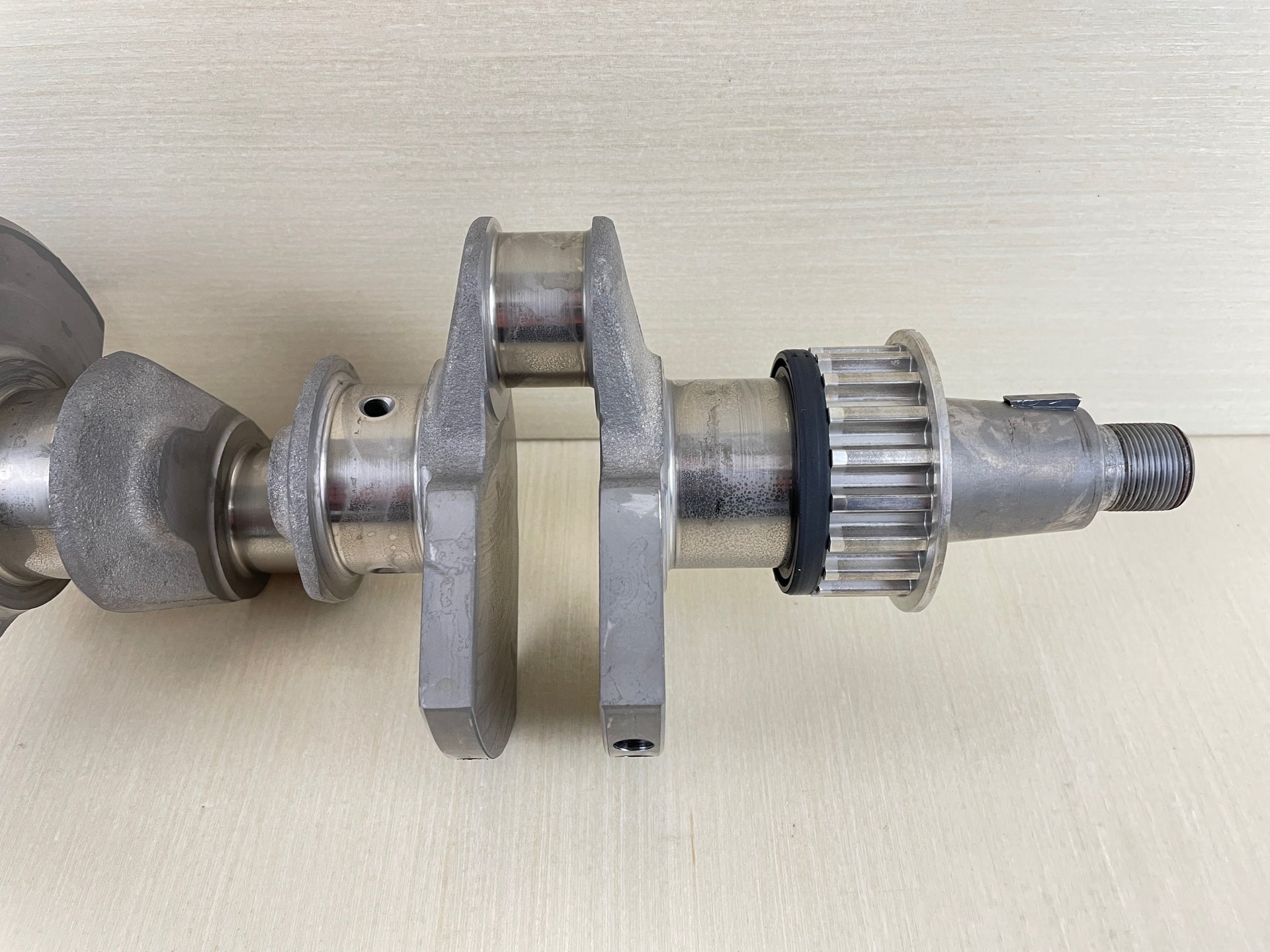 2002 Yamaha 30HP F30 4 Stroke Outboard Crankshaft Assembly 67C-11411-00-00