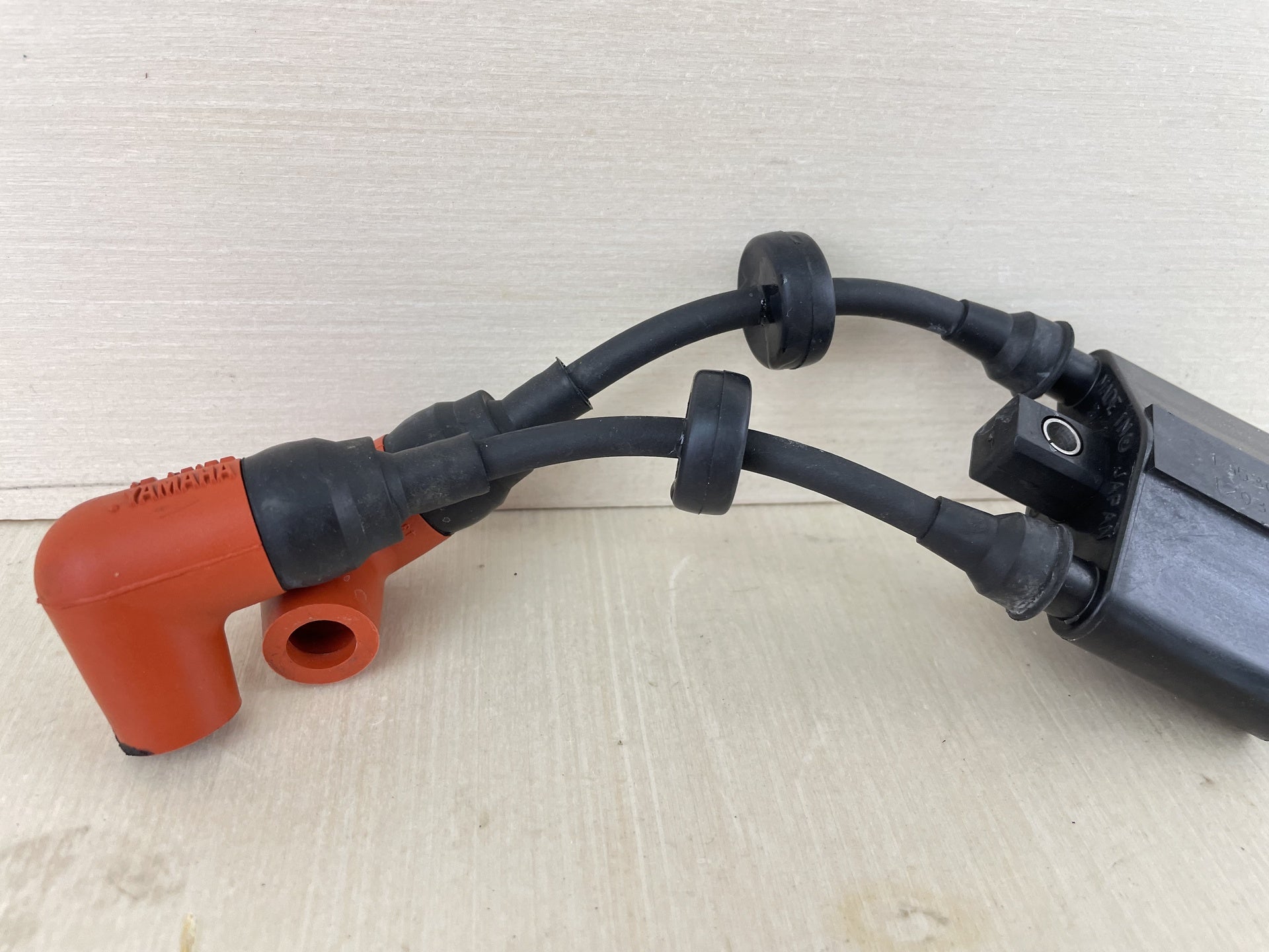 Yamaha 6 8 9.9 HP 4 Stroke Outboard Ignition Coil 680-85570-02-00 OEM