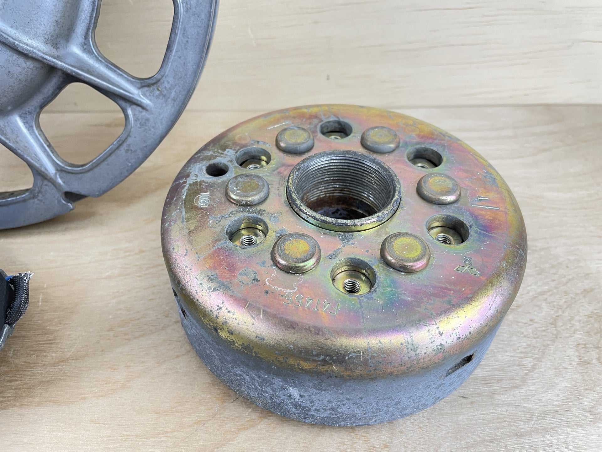 1997 Honda 90HP 4 Stroke Outboard Alternator Stator Coil Flywheel Assembly