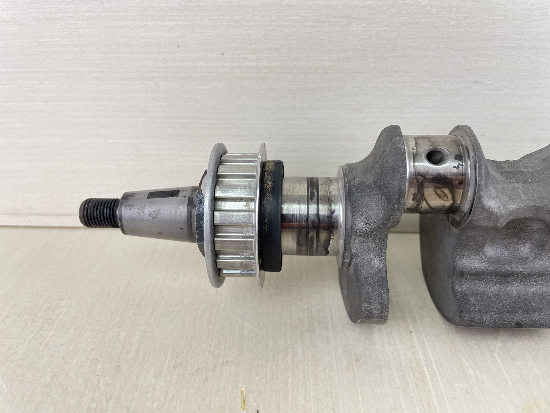 2013 Yamaha 8HP 4 Stroke Outboard Crankshaft Crank Assembly 60R-E1411-00-00