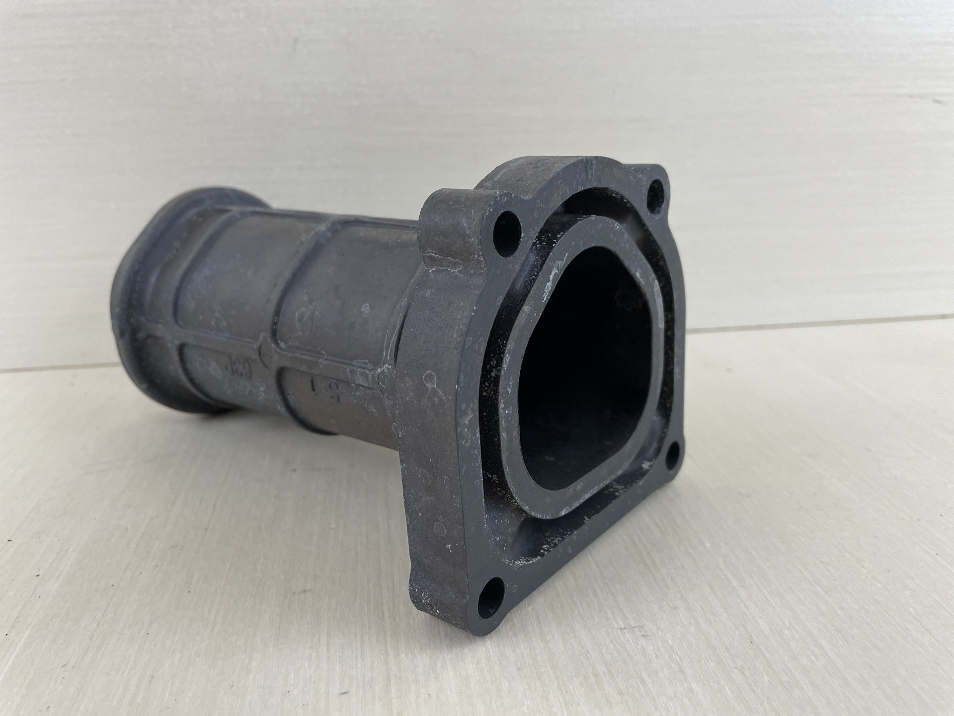 2015 Yamaha 200HP F200 4 Stroke Outboard Exhaust Manifold Extension 63P-41131-01-9S