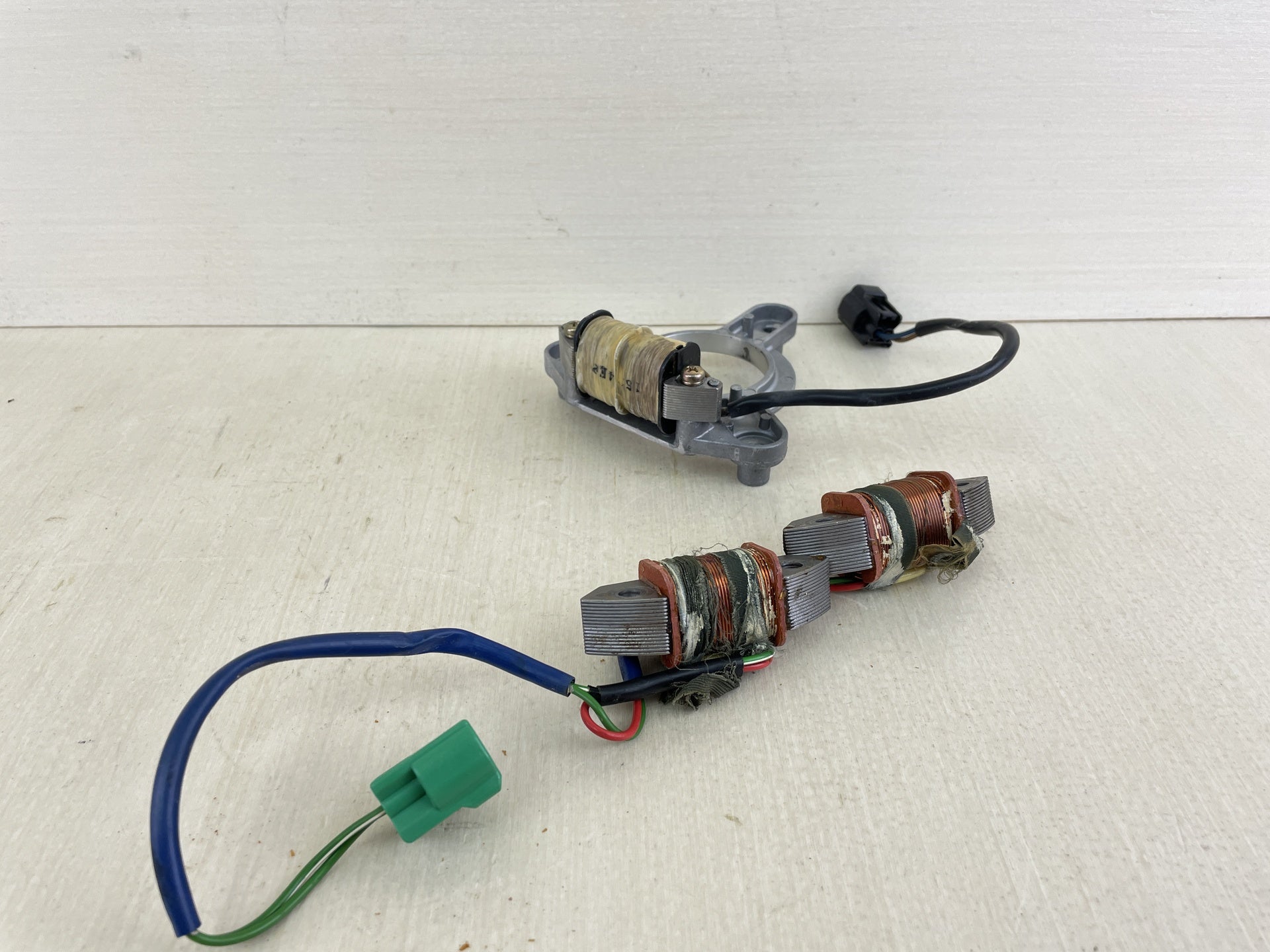 2004 Yamaha 60HP 2 Stroke Outboard Charge Lighting Coil Pulser Set