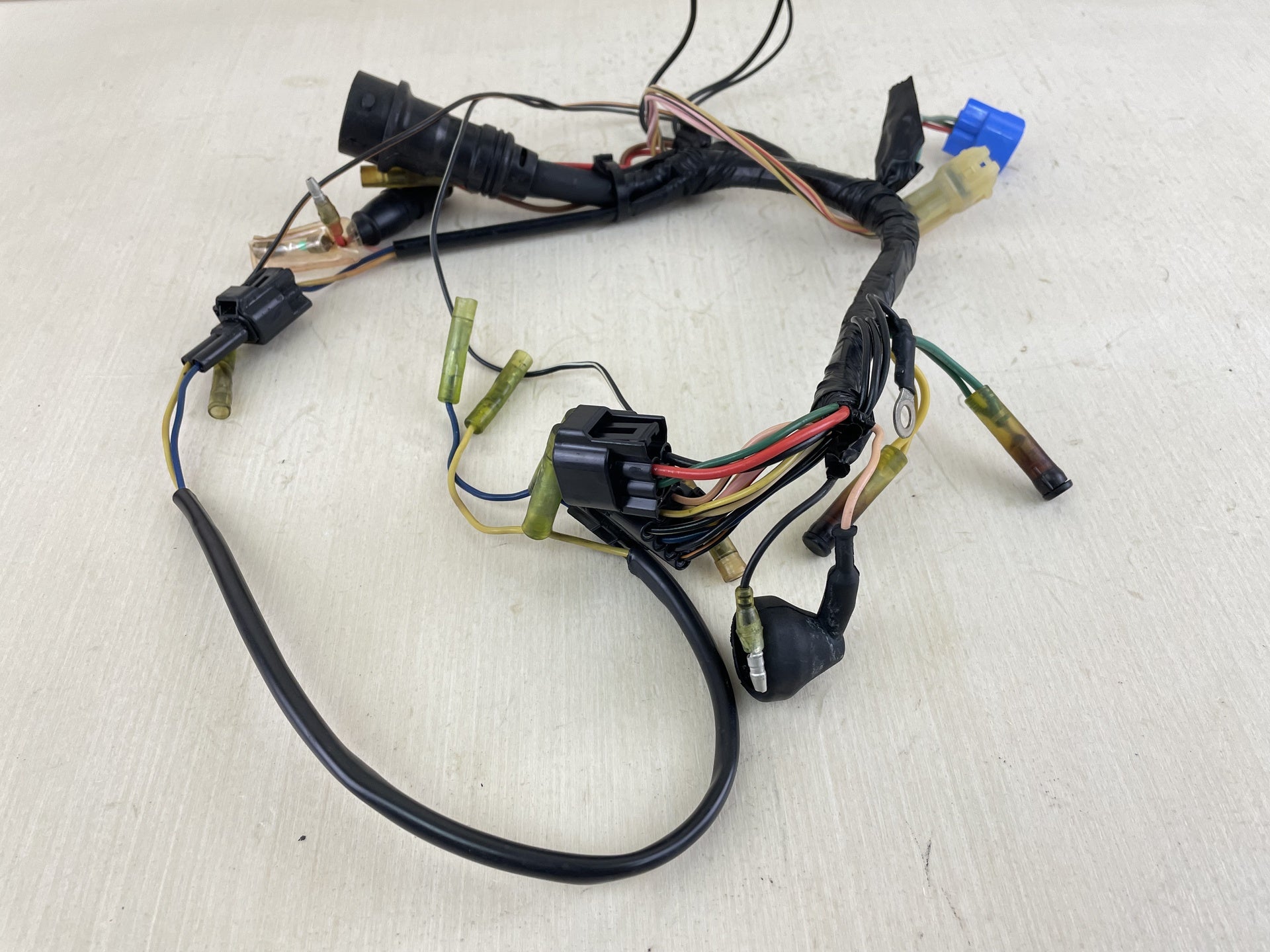 2002 Yamaha 60HP 4 Stroke Outboard Engine Wire Harness 69W-82590-00-00