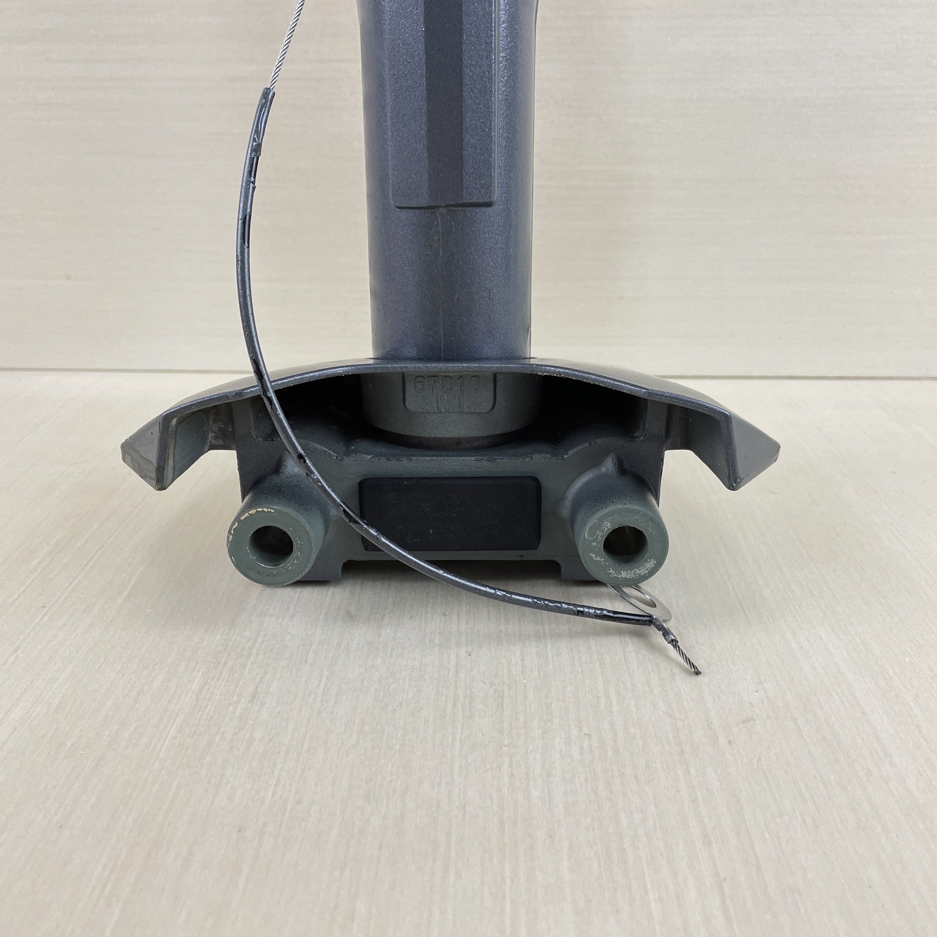 2004 Yamaha 40HP F40 Outboard Swivel Bracket With Steering Assembly 67C-43311-10-4D