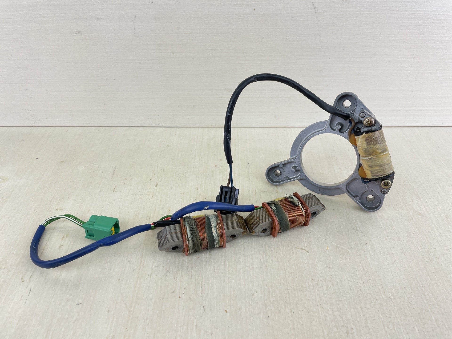2004 Yamaha 60HP 2 Stroke Outboard Charge Lighting Coil Pulser Set
