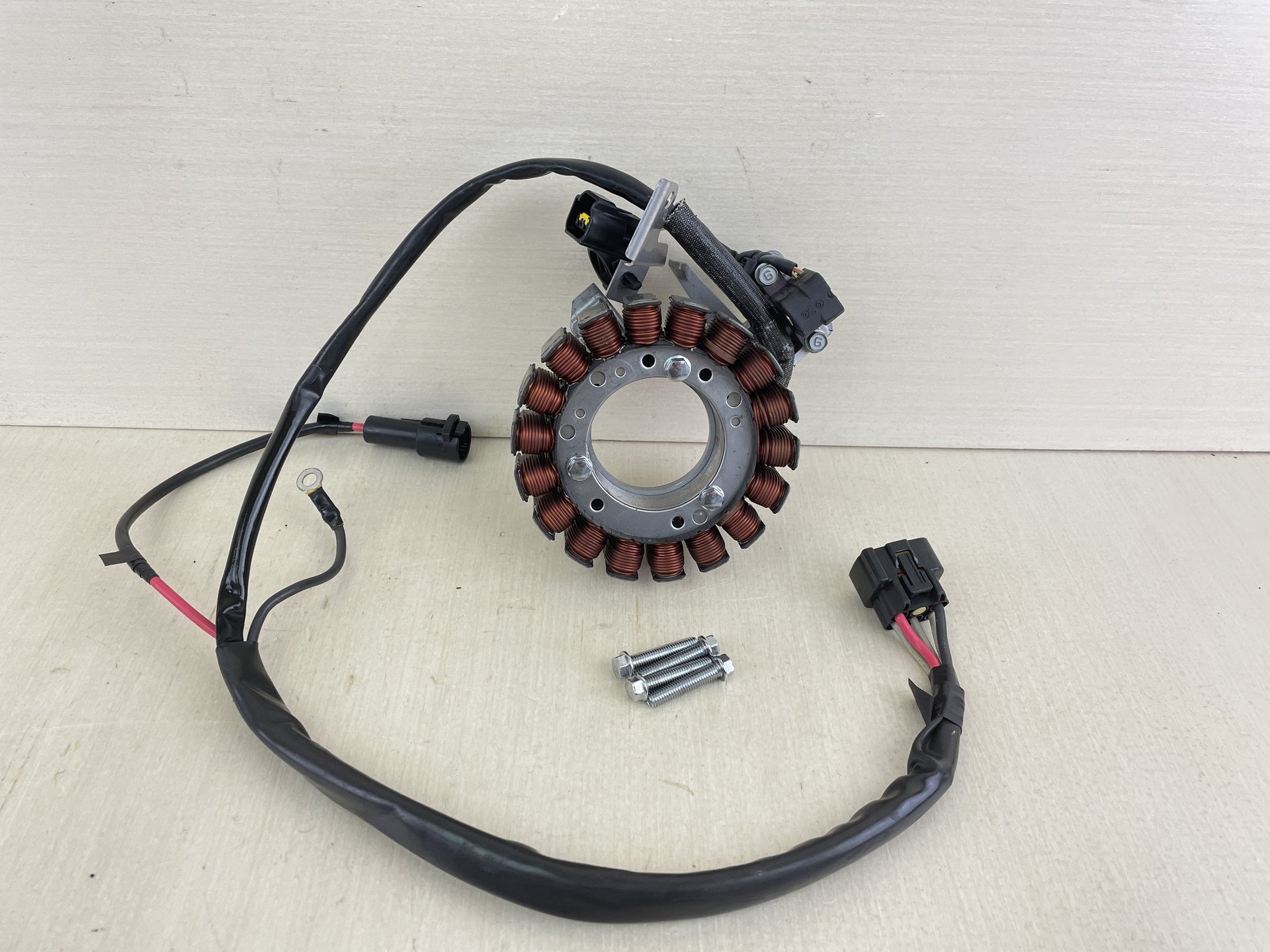 2006 Yamaha 60HP Outboard Stator & Base Magneto Assembly 6C5-81410-00-00