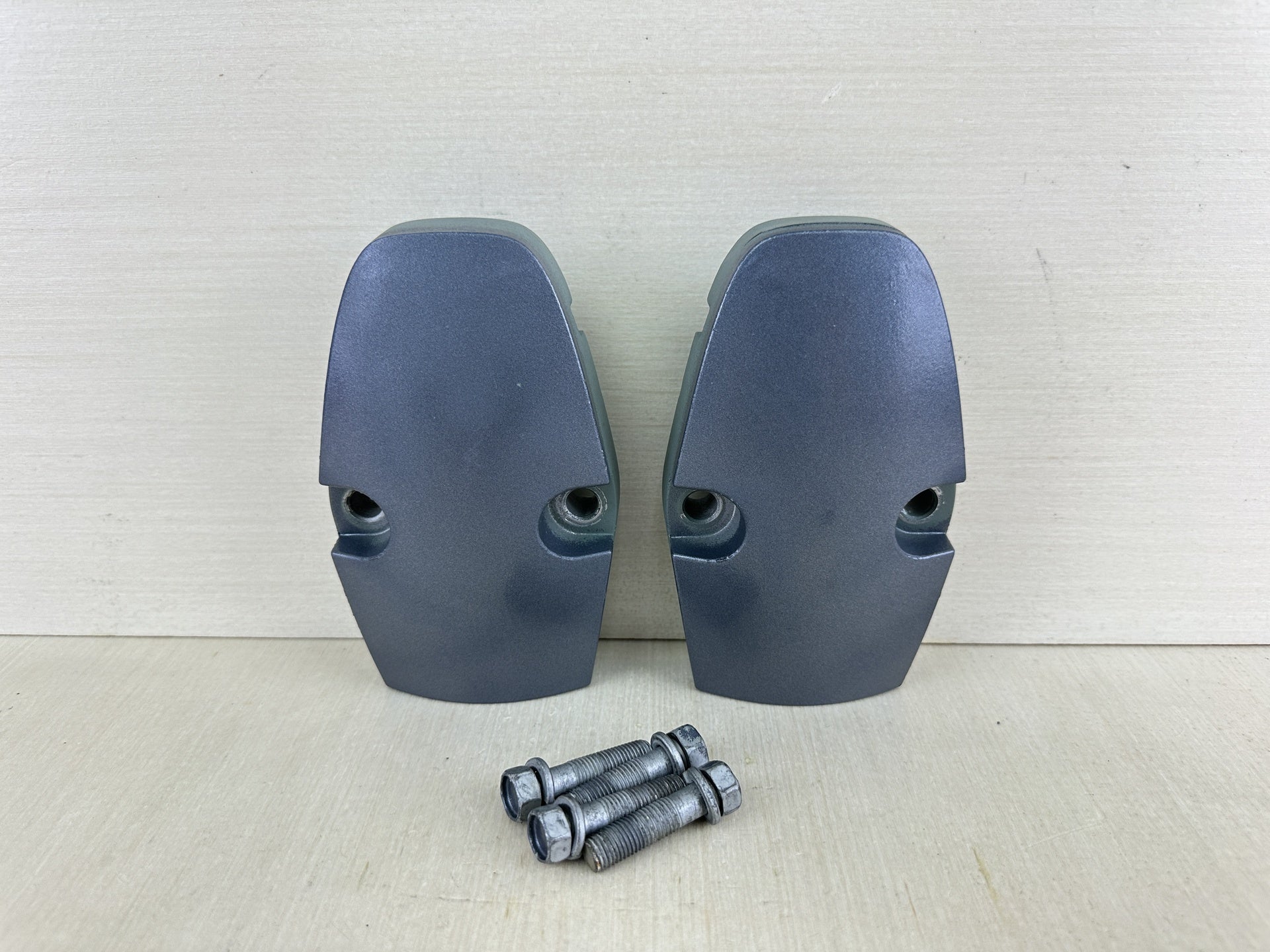 2003 Yamaha 80HP 4 Stroke Outboard Lower Motor Mount Cover Set 67F-44553-00-8D