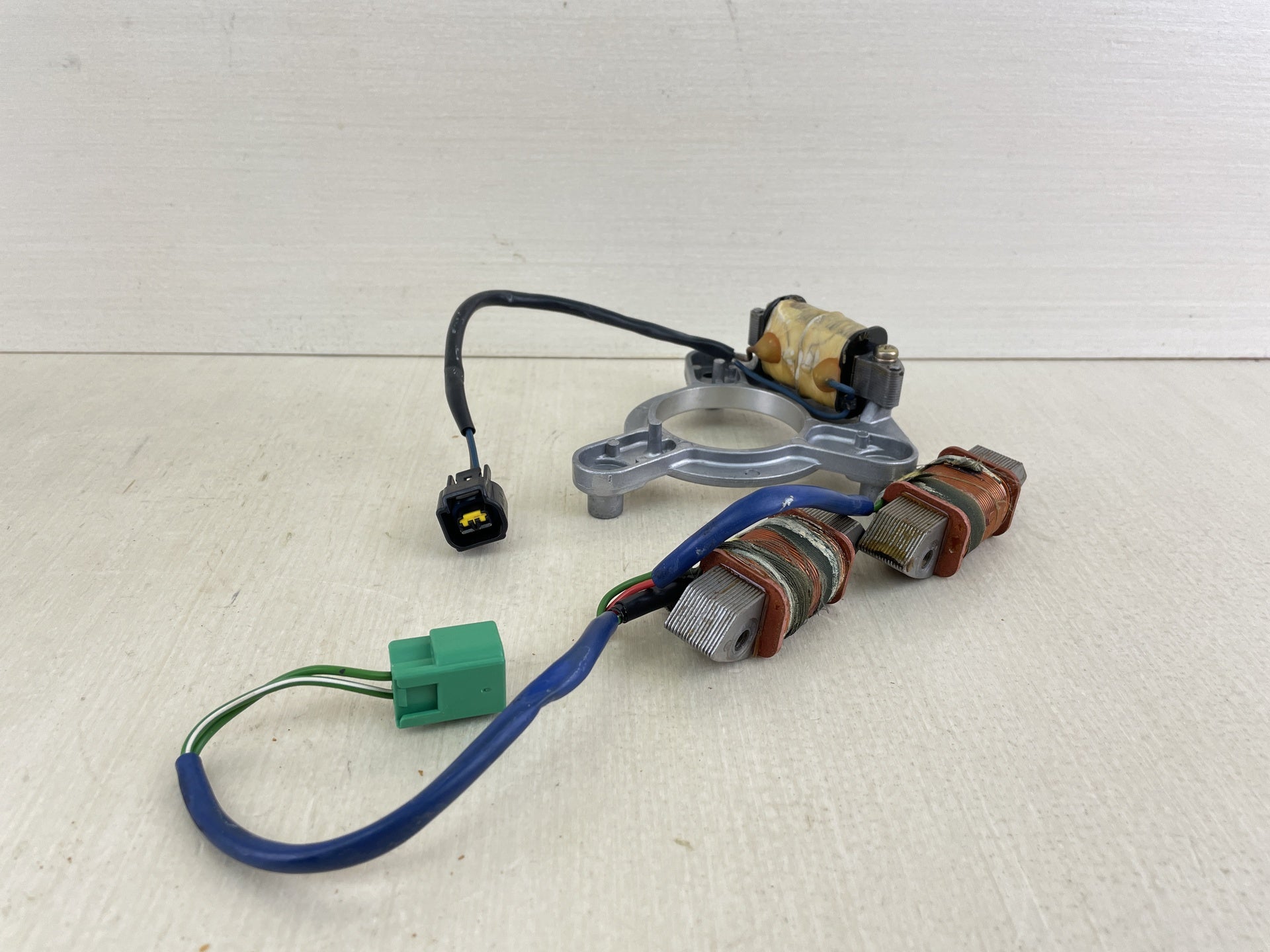 2004 Yamaha 60HP 2 Stroke Outboard Charge Lighting Coil Pulser Set