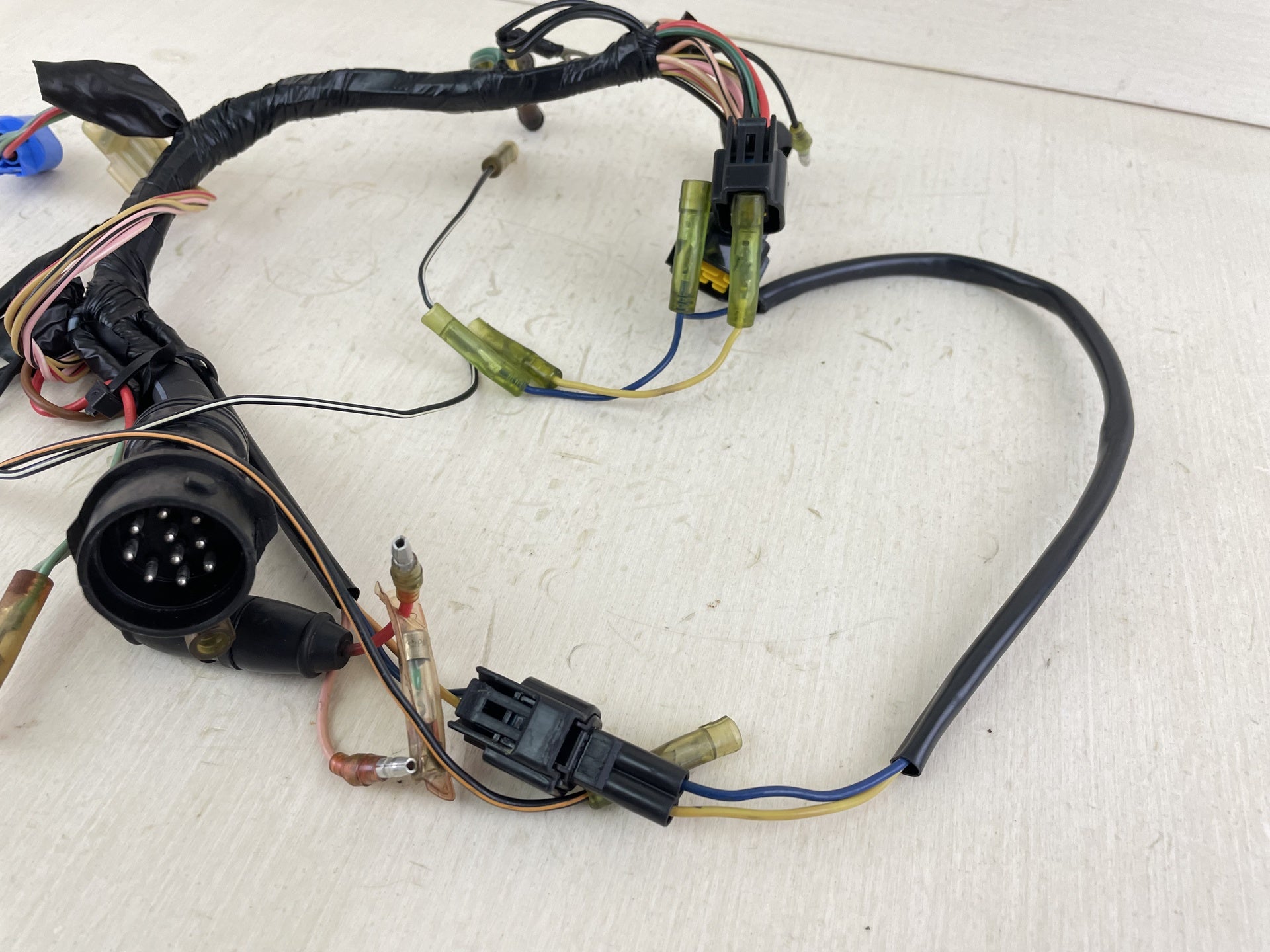 2002 Yamaha 60HP 4 Stroke Outboard Engine Wire Harness 69W-82590-00-00
