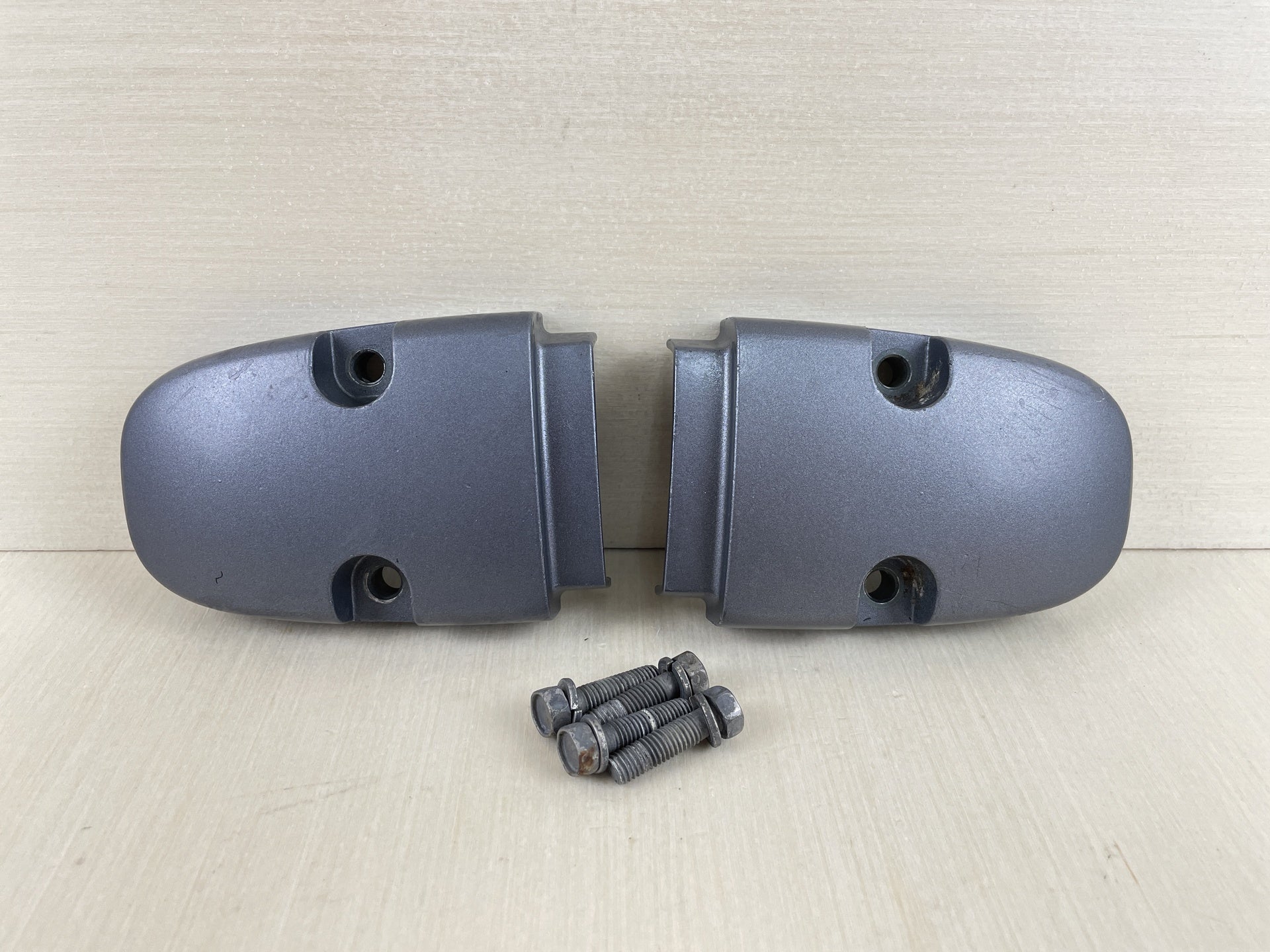 2007 Yamaha 60HP 4 Stroke Outboard Lower Motor Mount Cover Housing 6C5-44552-00-4D