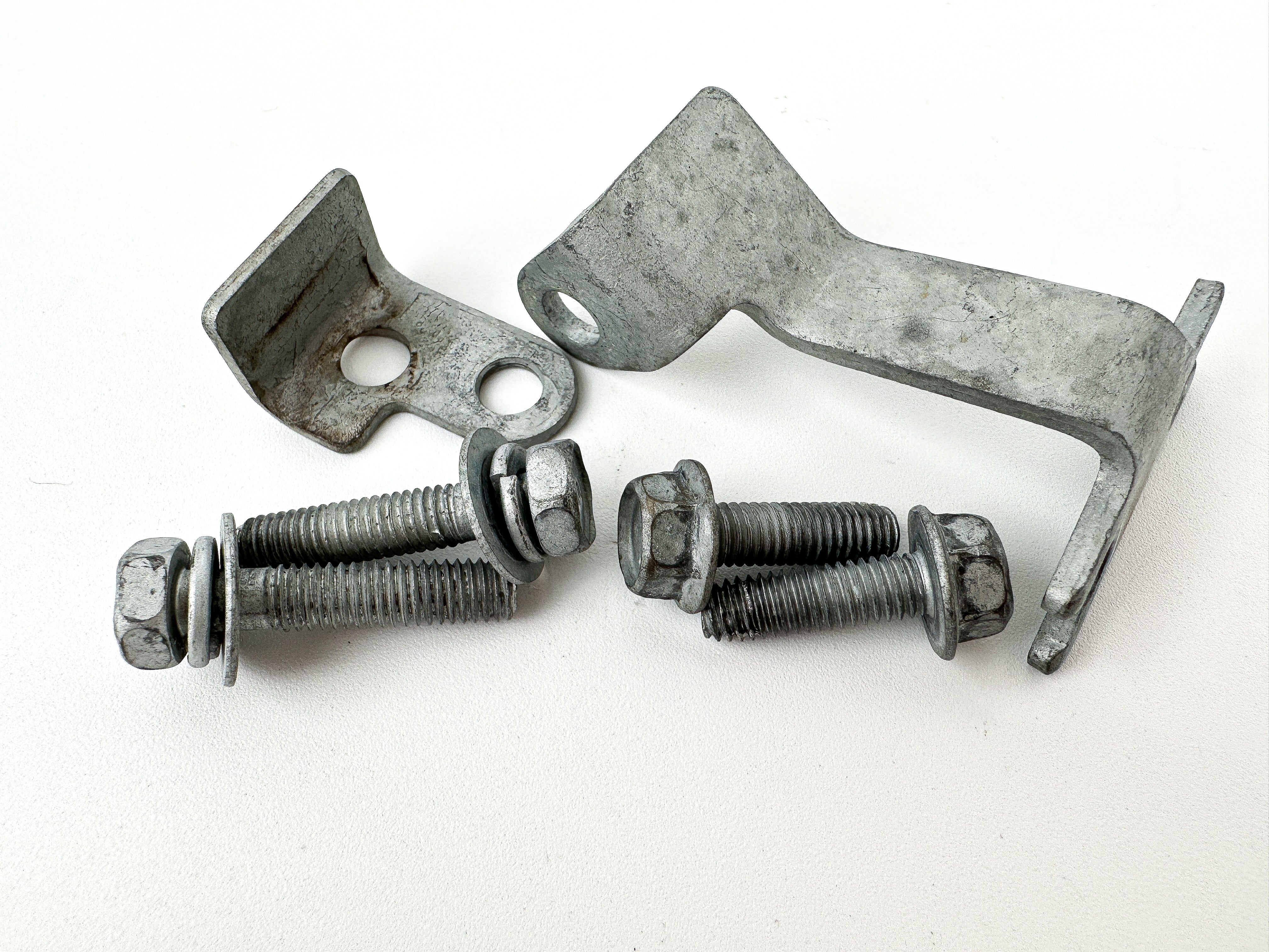 2005 Yamaha 115 HP 4 Stroke Outboard Cable Cover Plate 68V-42738-00-5B OEM