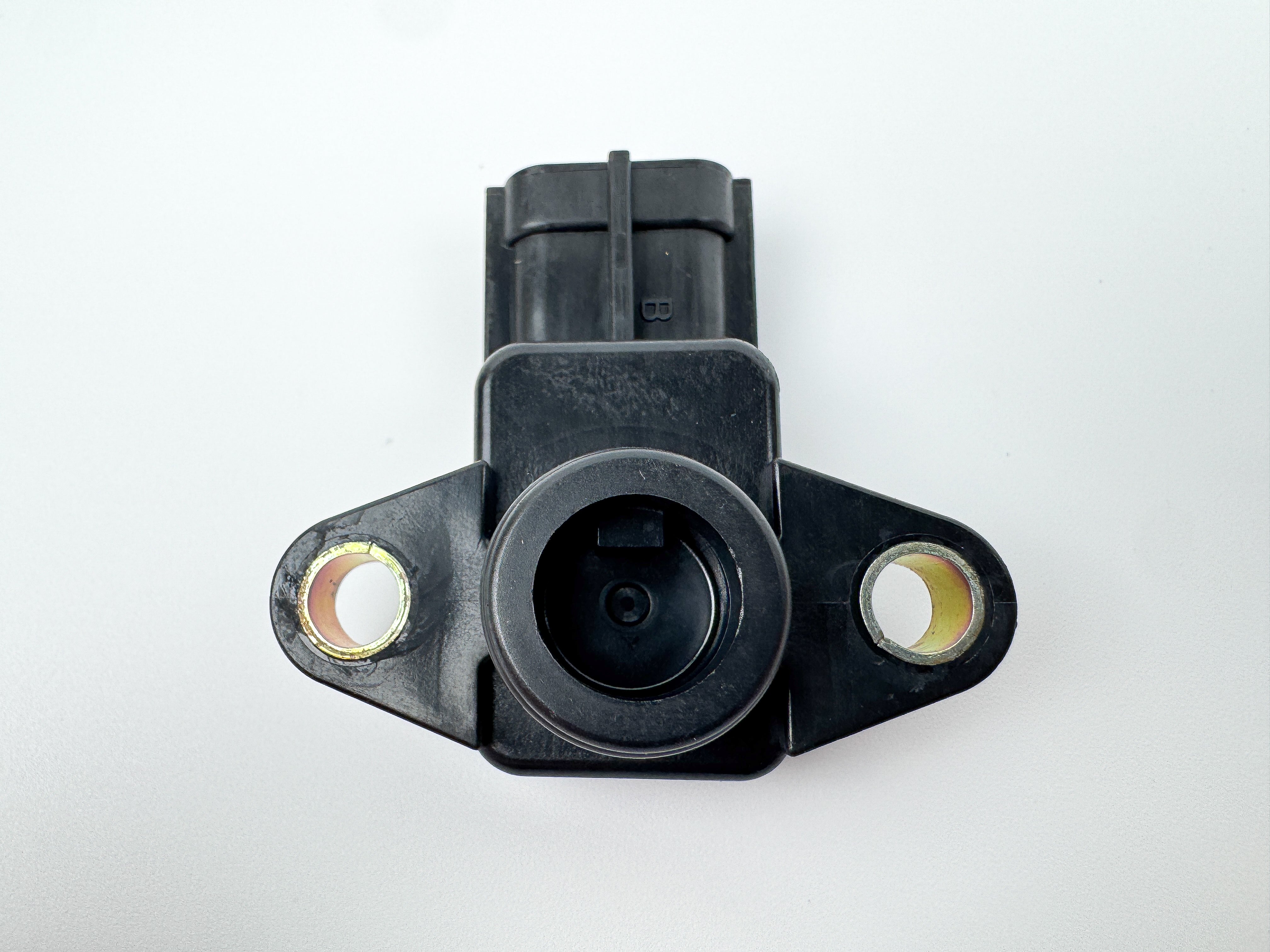 04 + Yamaha 150HP 4 Stroke Outboard Pressure Sensor 63P-82380-00-00