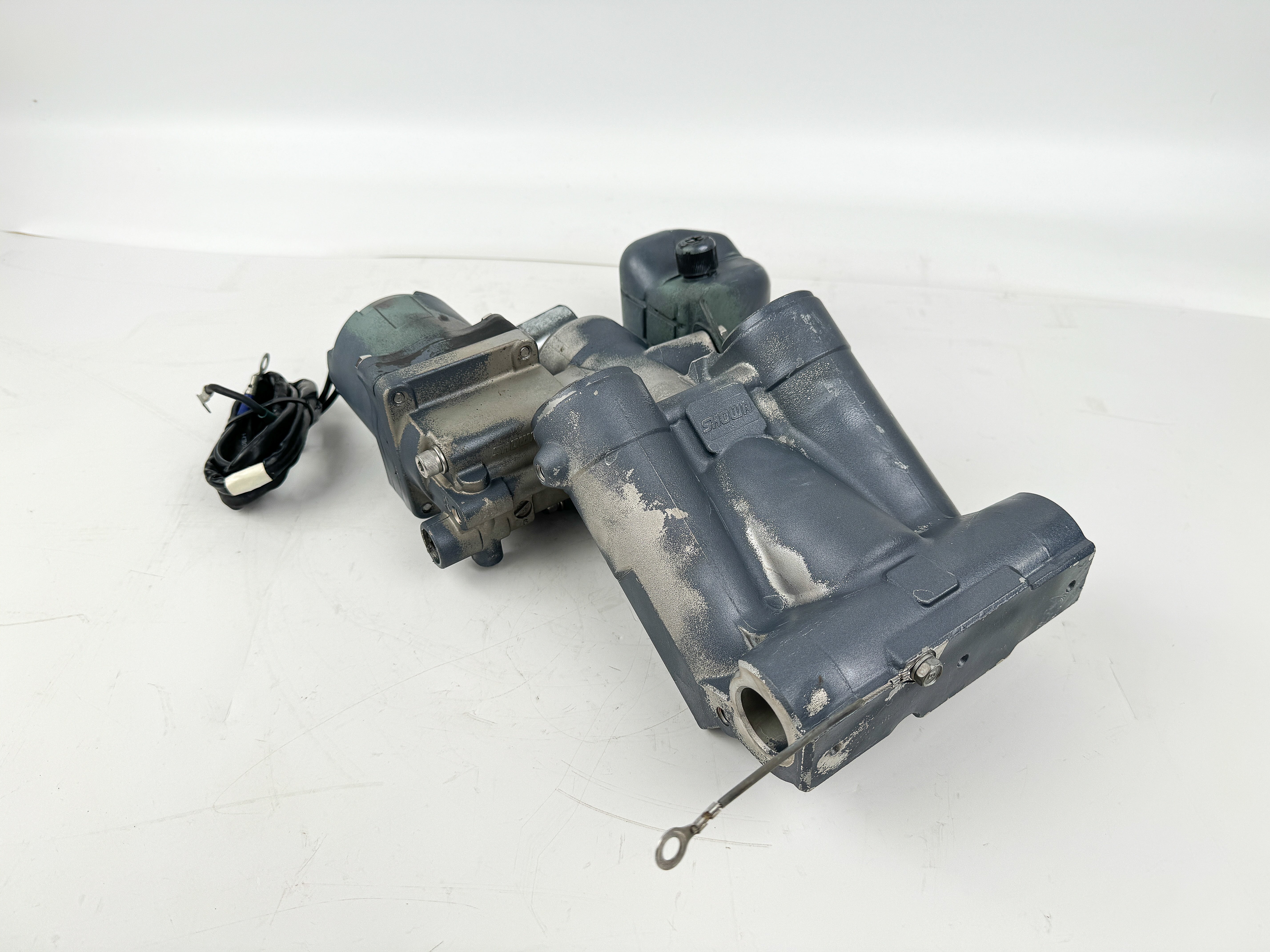 2009 Yamaha 115 HP 4 Stroke Outboard Power Trim Tilt Unit 68V-43800-04-00 OEM