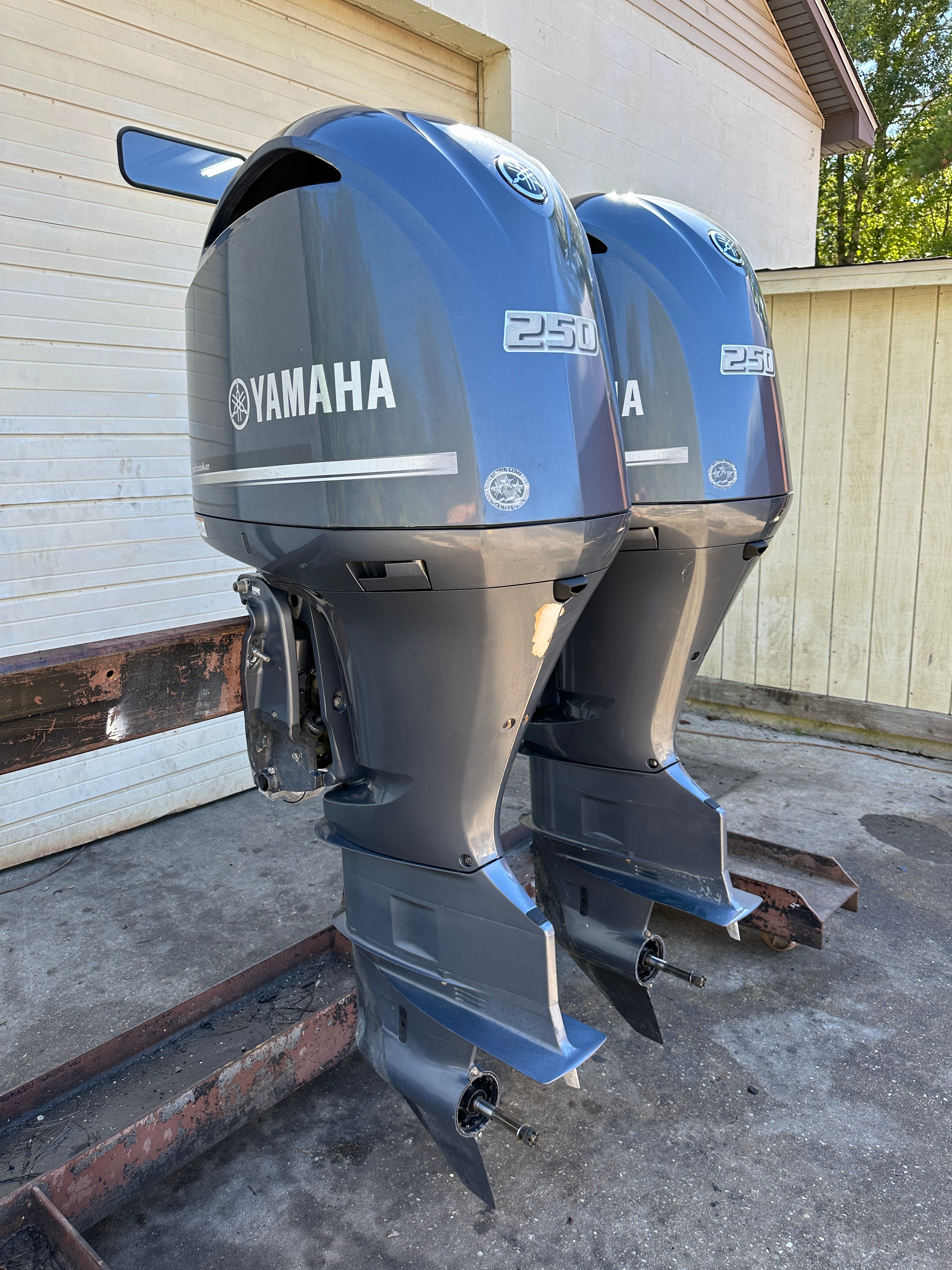 2016 Yamaha F250 250HP 4 Stroke Outboard Pair 30" Shaft W/ Digital Controls