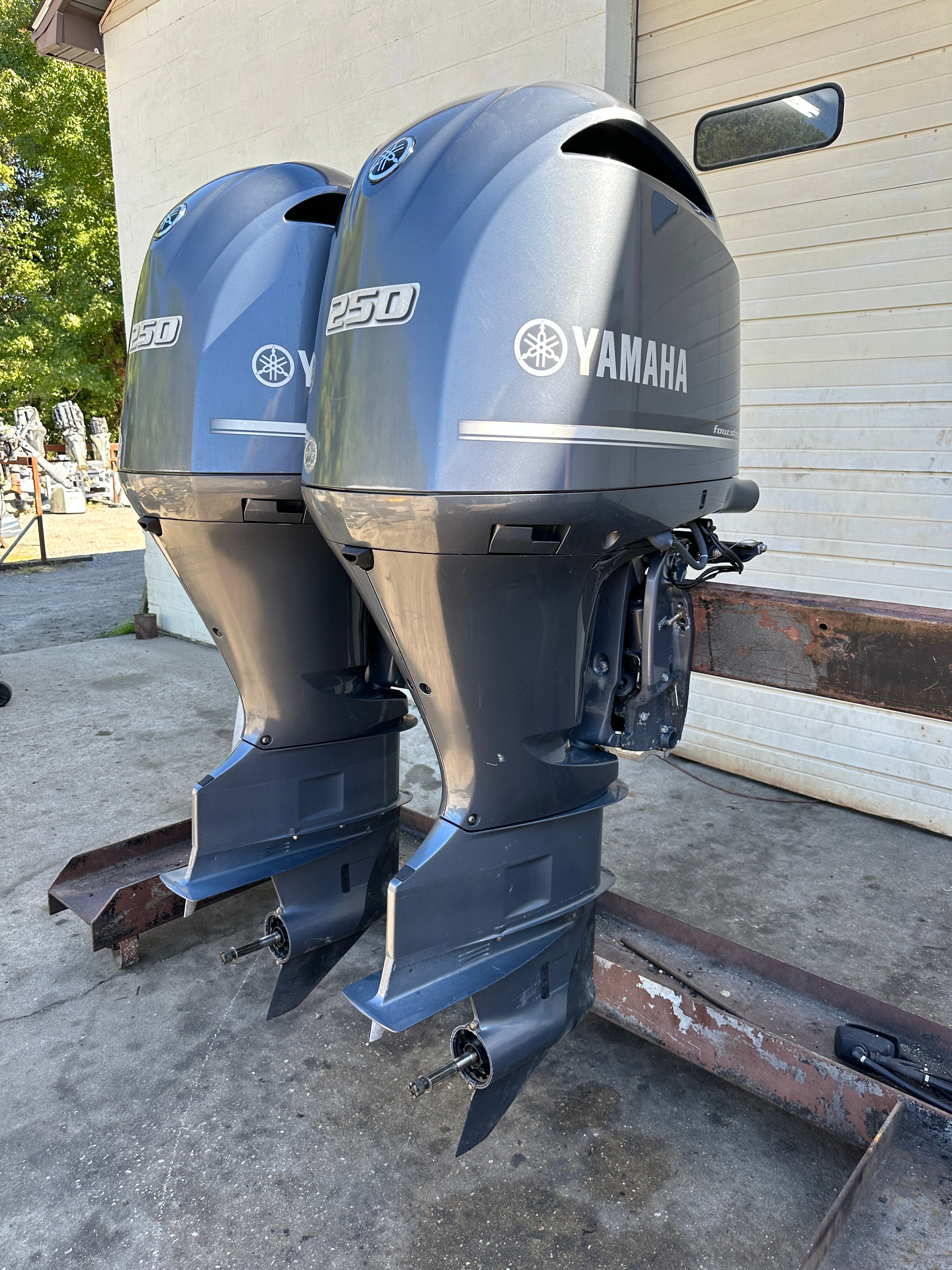 2016 Yamaha F250 250HP 4 Stroke Outboard Pair 30" Shaft W/ Digital Controls