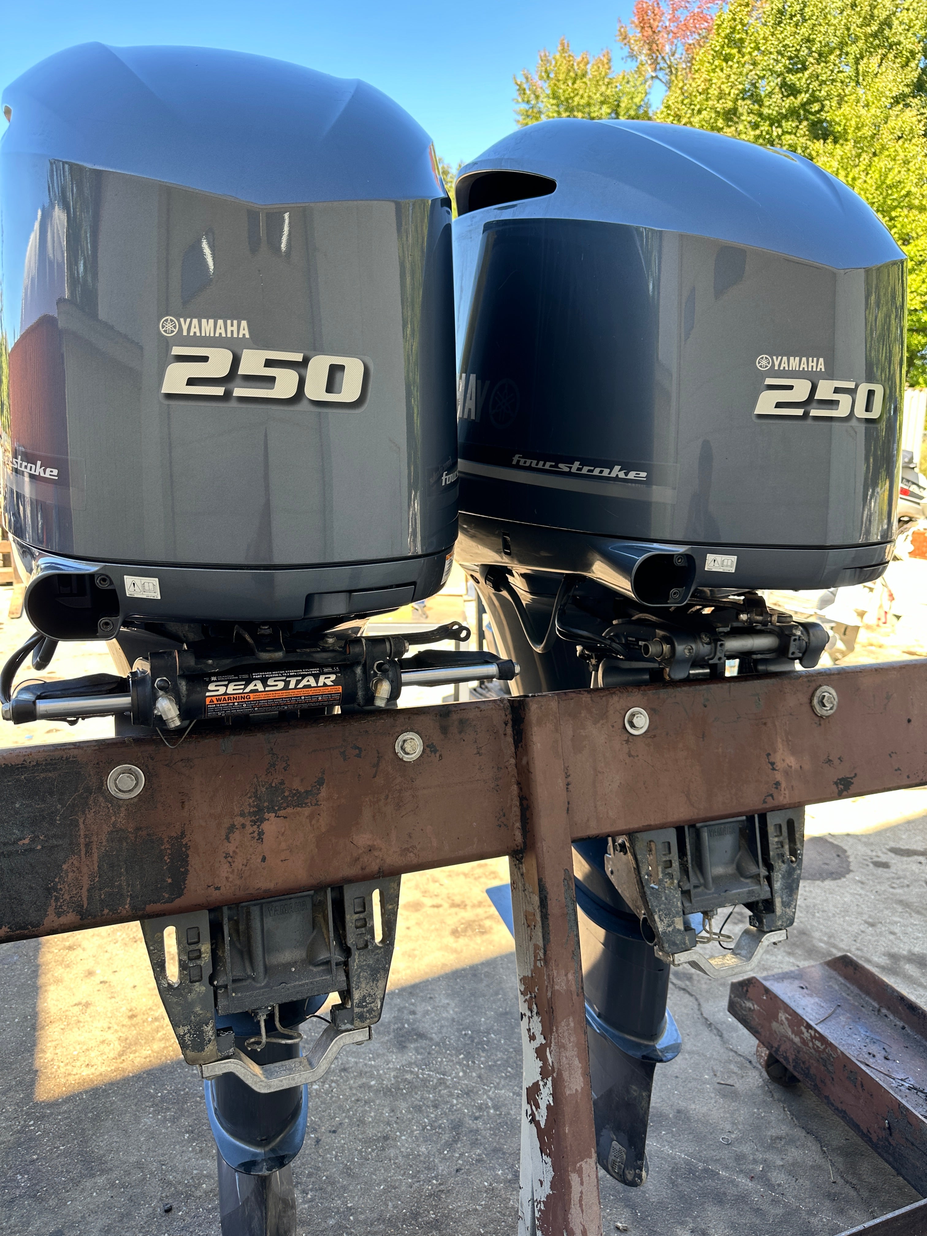 2016 Yamaha F250 250HP 4 Stroke Outboard Pair 30" Shaft W/ Digital Controls