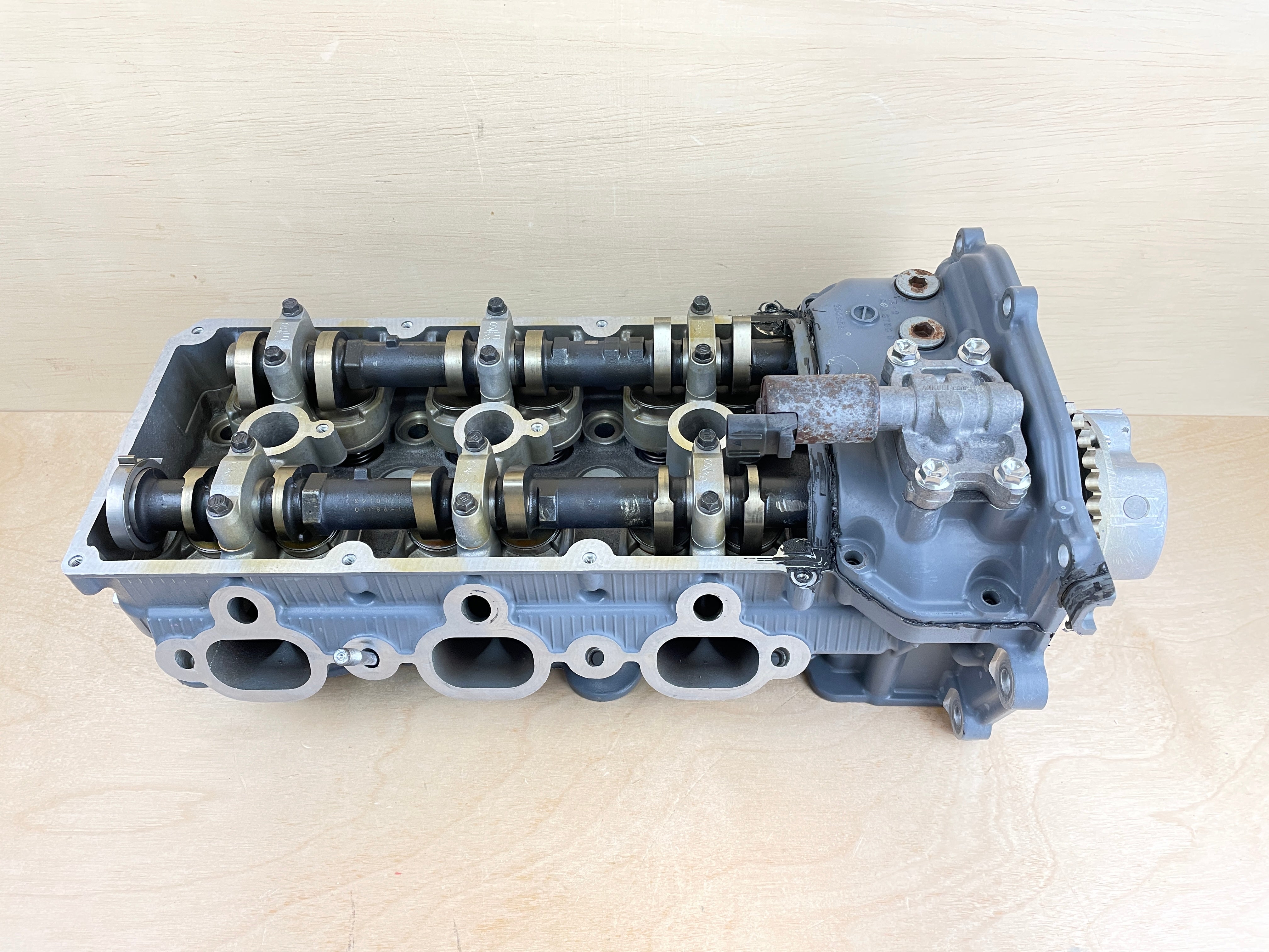 2011 Suzuki DF300 300HP Right Starboard Cylinder Head Assembly 11101-98J03