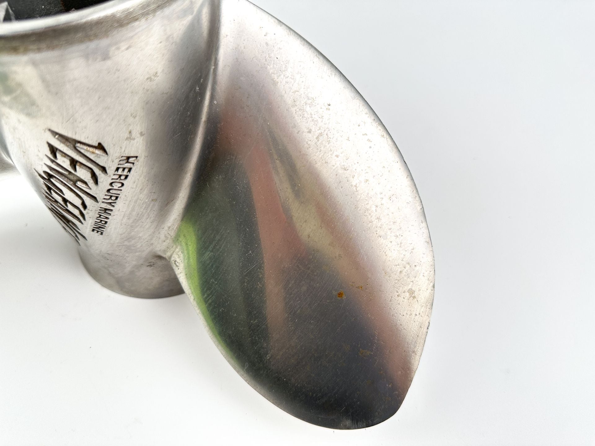 Mercury Marine Vengeance 13 x 18 P Stainless Steel Propeller 48-16988 RH