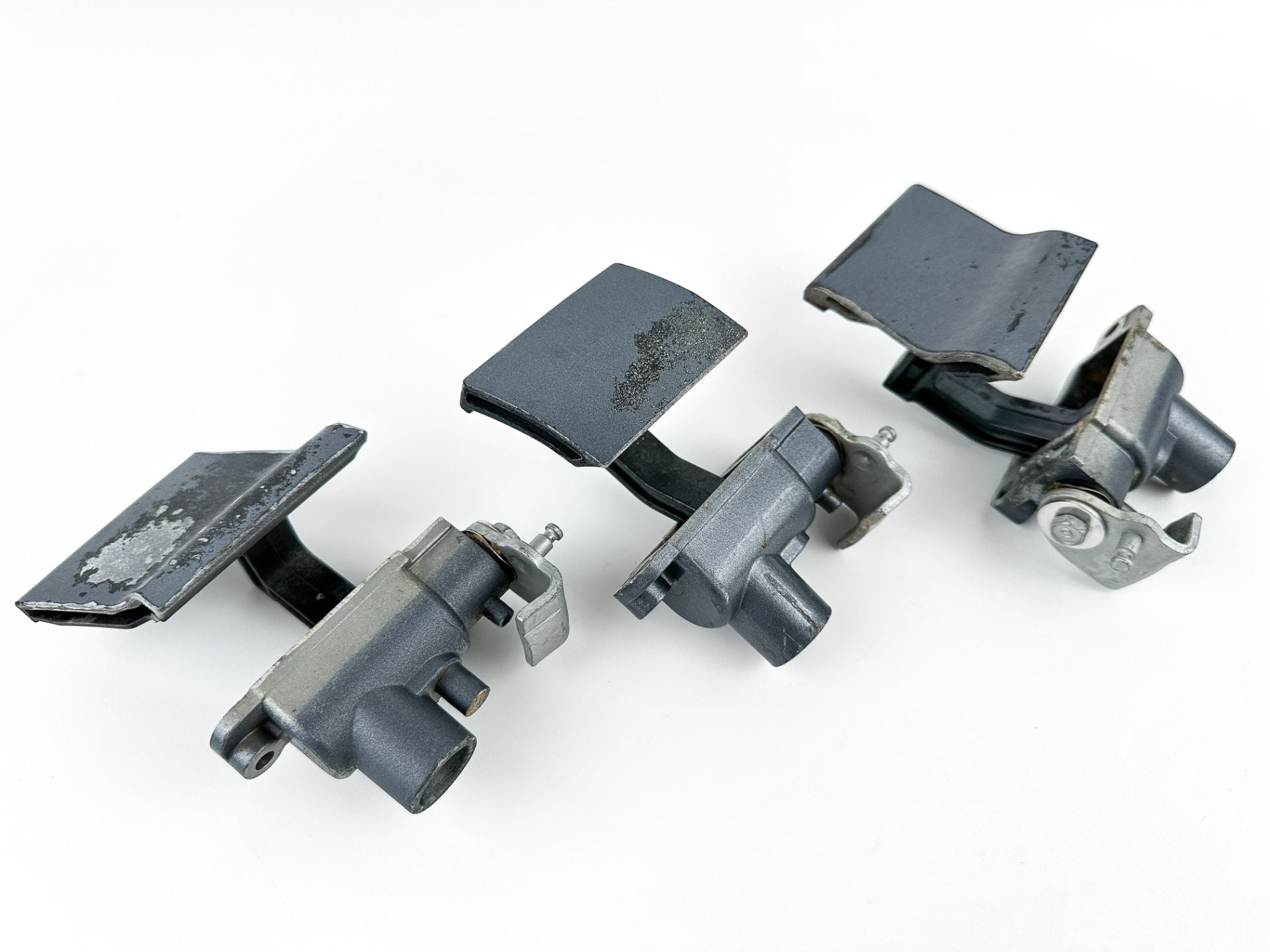2007 Yamaha 250 HP 4 Stroke Outboard Latch Handle Set 69J-42816-00-8D OEM