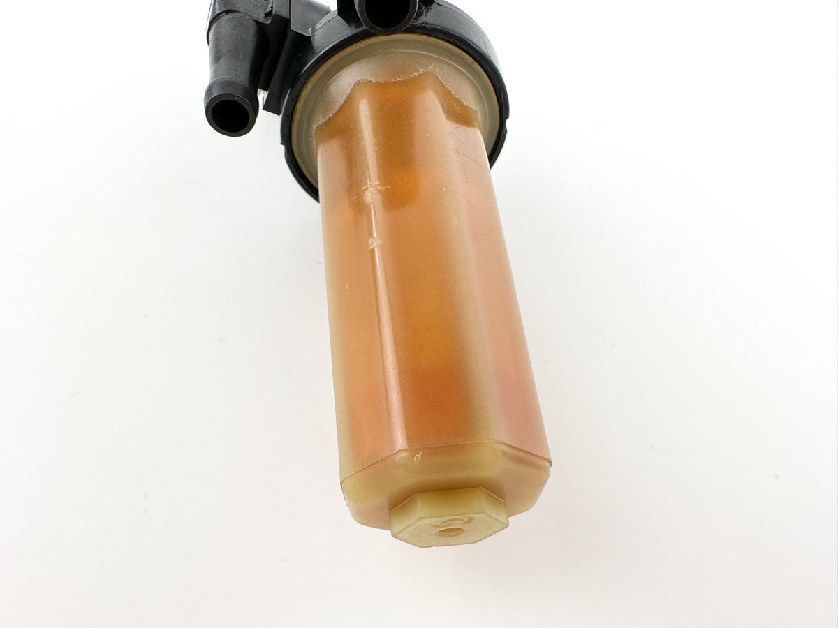 2002 Yamaha 115 HP 4 Stroke Outboard Fuel Filter Assembly 68V-24560-01-00 OEM