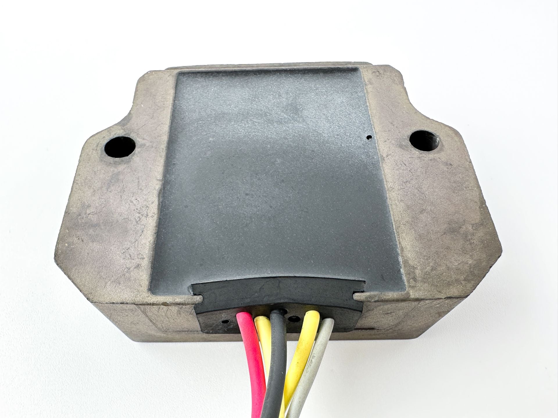 2006 Yamaha 40 HP 4 Stroke Outboard Rectifier & Regulator 65W-81960-10-00 OEM