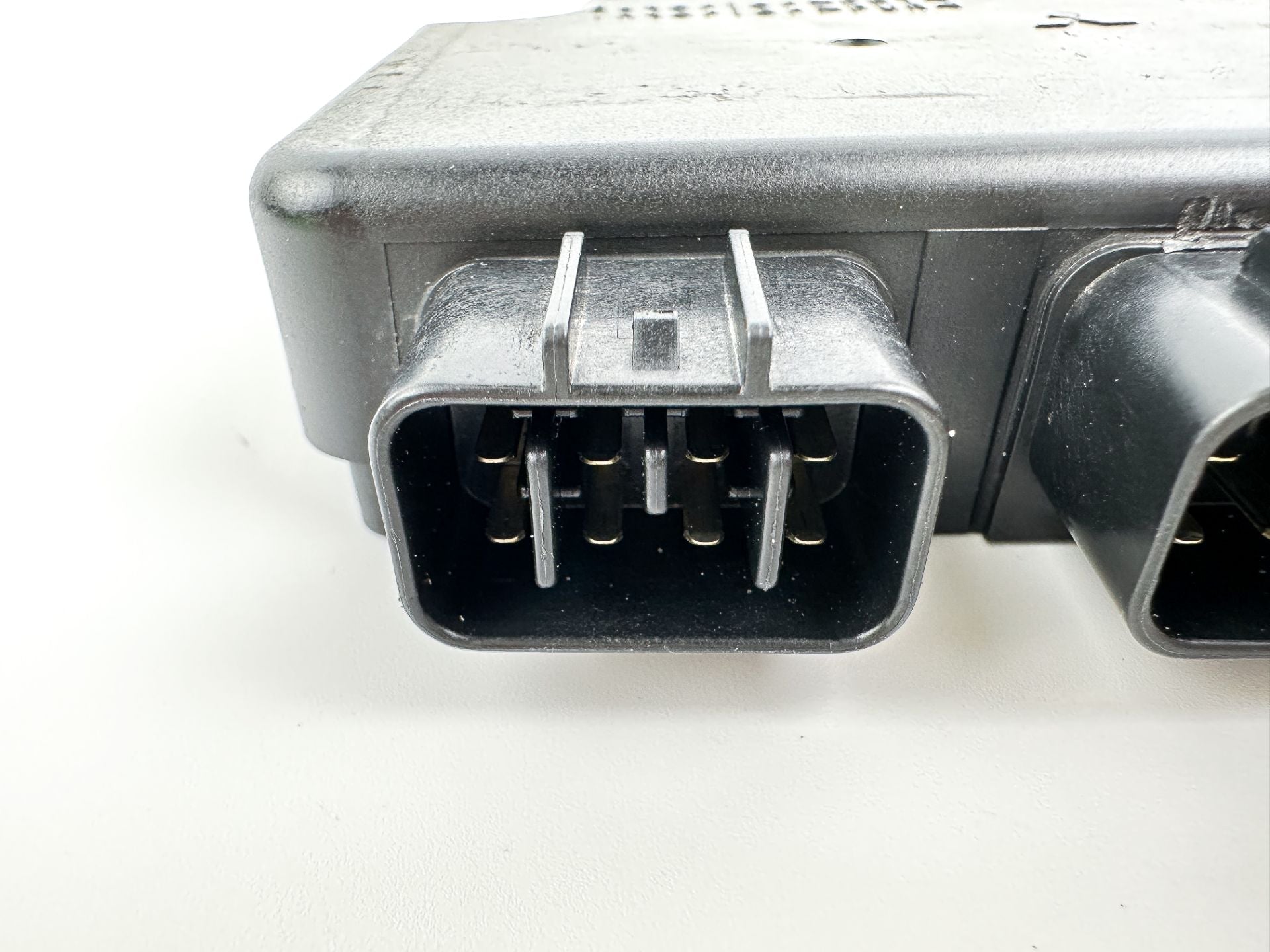 2004 Honda 40 HP 4 Stroke Outboard C.D.I CDI Assembly 30400-ZW4-H03 OEM