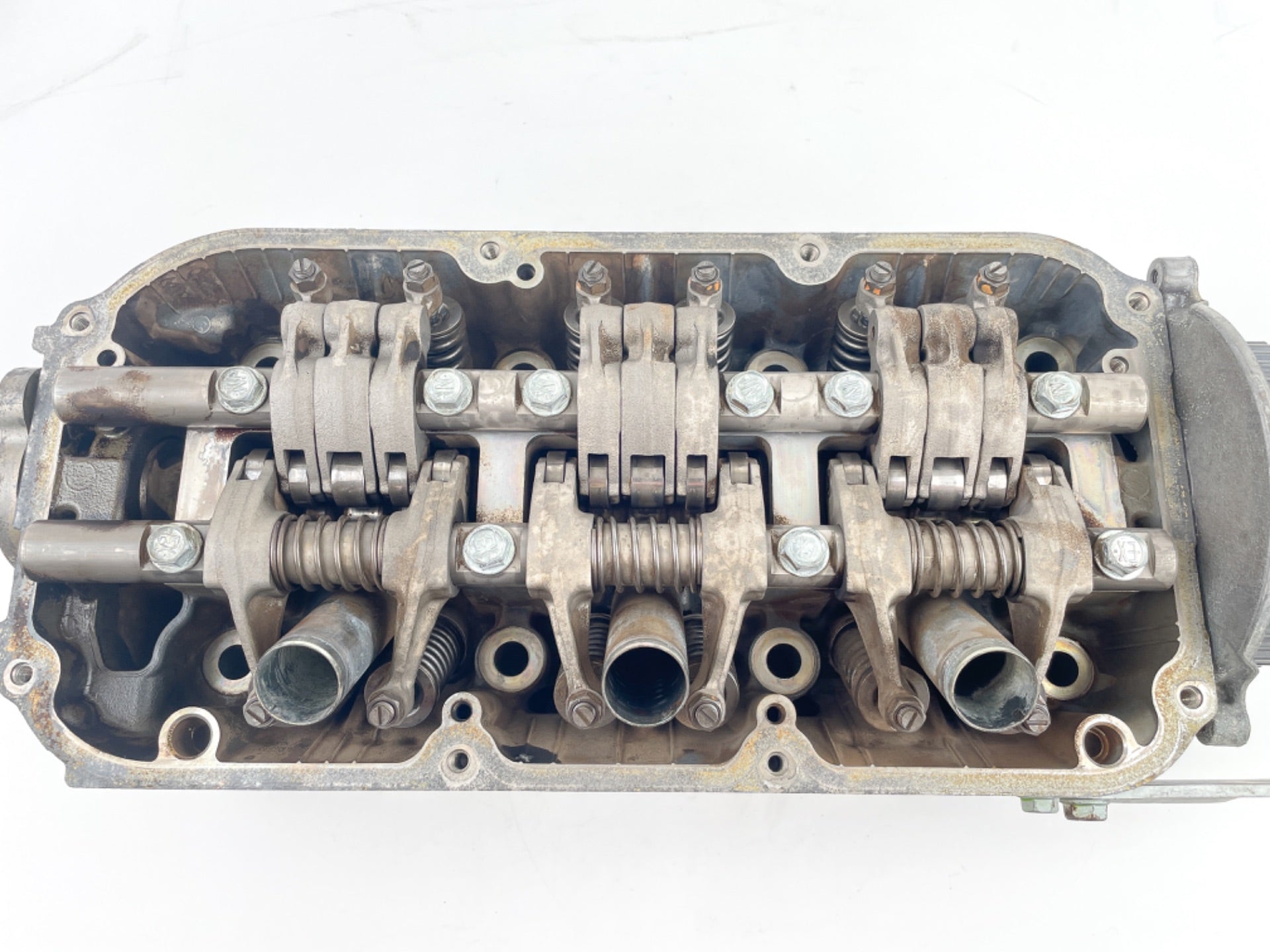 2007 Honda 225 HP 4 Stroke Outboard Starboard Cylinder Head 12215-ZY3-A01ZA OEM