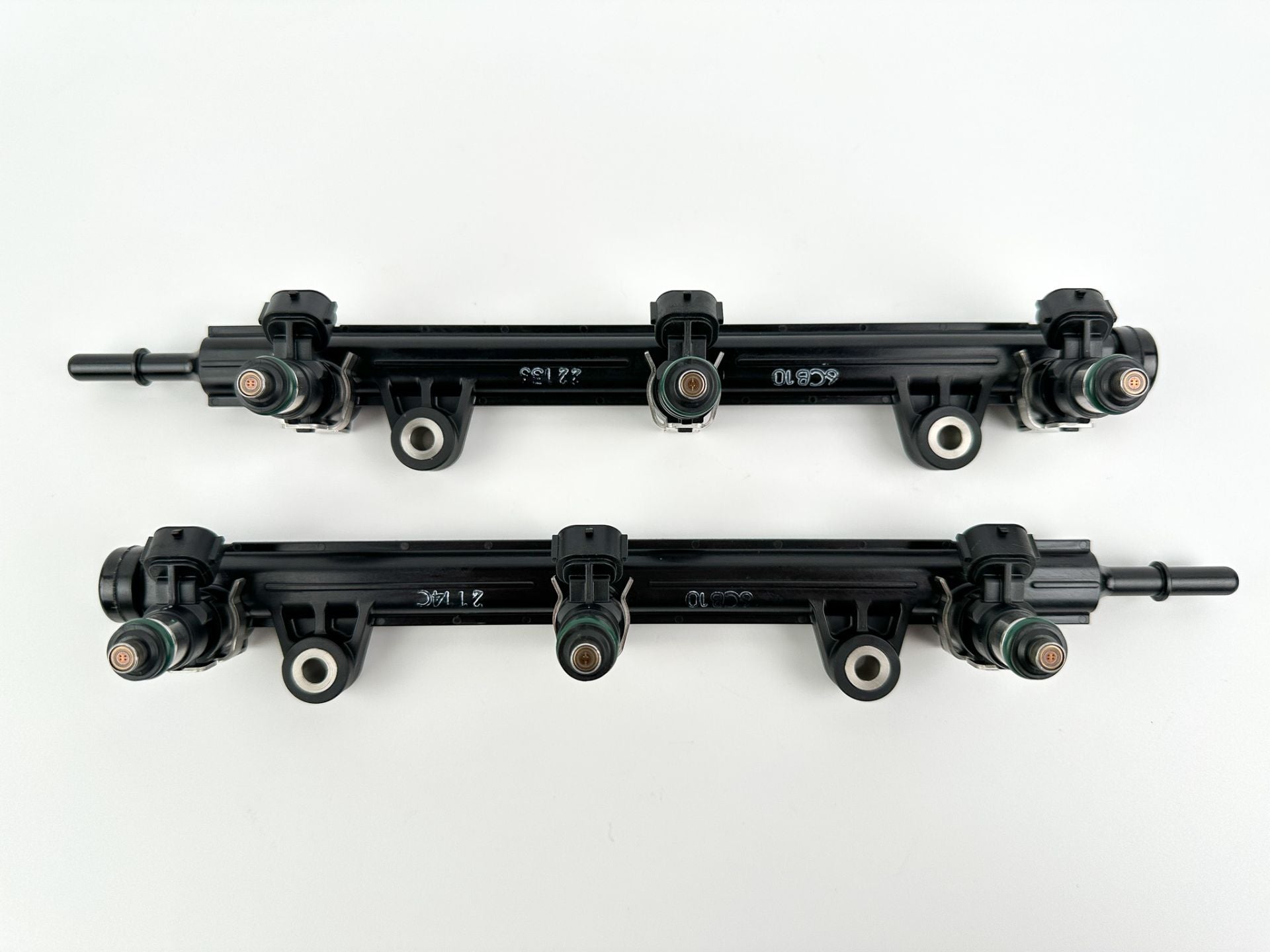 2019 Yamaha 250 HP 4 Stroke Outboard Fuel Injector Set W/ Rail 6CB-13161-10-00 OEM