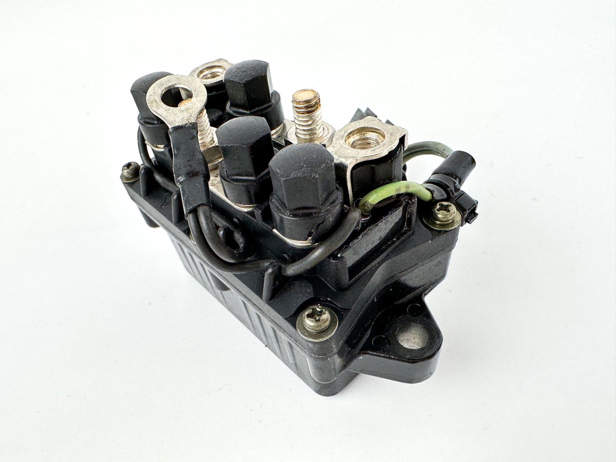 2004 Yamaha 150 HP 2 Stroke Outboard Trim Tilt Relay 68F-81950-01-00 OEM