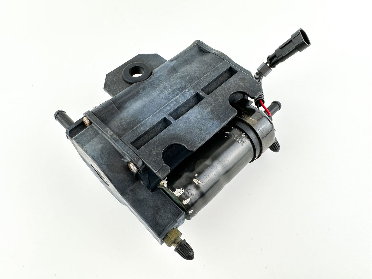 2017 Evinrude 115 HP 2 Stroke Outboard Vapor Separator Tank VST 5006084 OEM