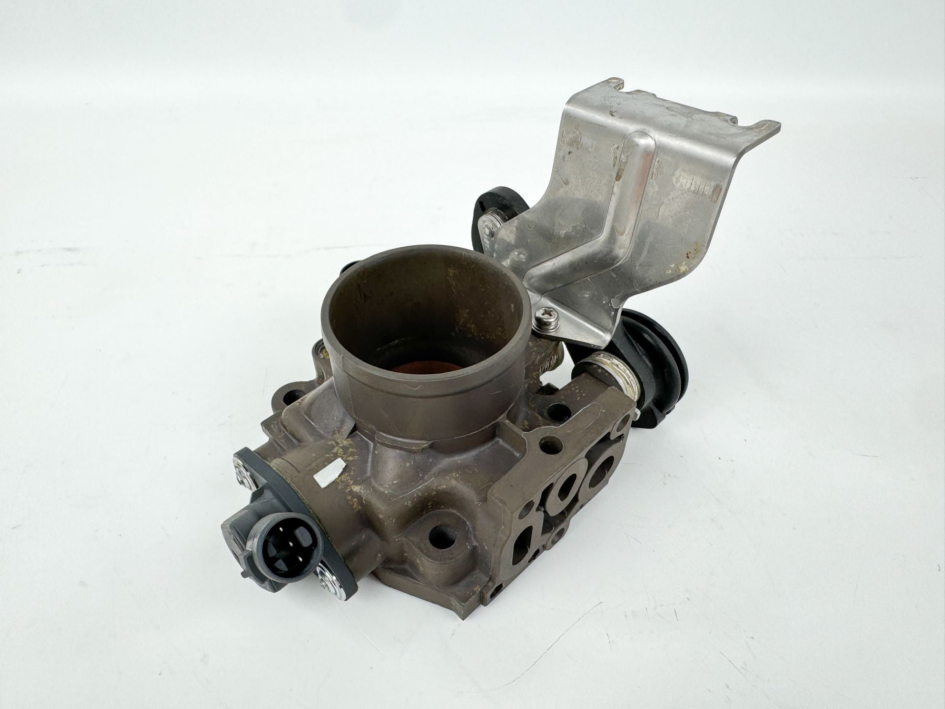 1999-2004 Honda 115 130 HP 4 Stroke Outboard Throttle Body Assembly 16400-ZW5-013