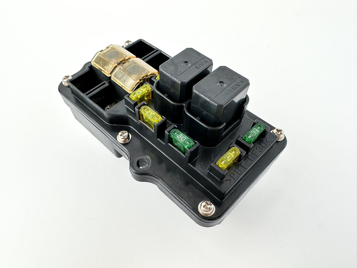 2002 Yamaha 200 HP 2 Stroke Outboard Fuse Box 68F-82170-01-00 OEM