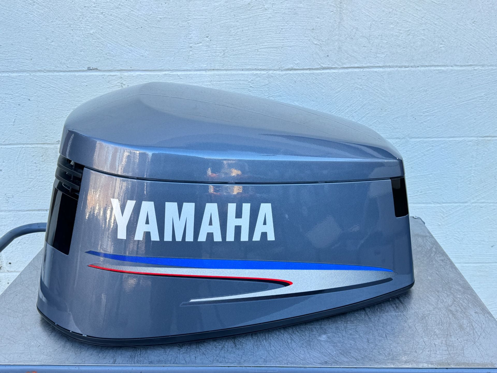 94-08 Yamaha V4 115HP 2 Stroke Outboard Top Cowling Cover Hood