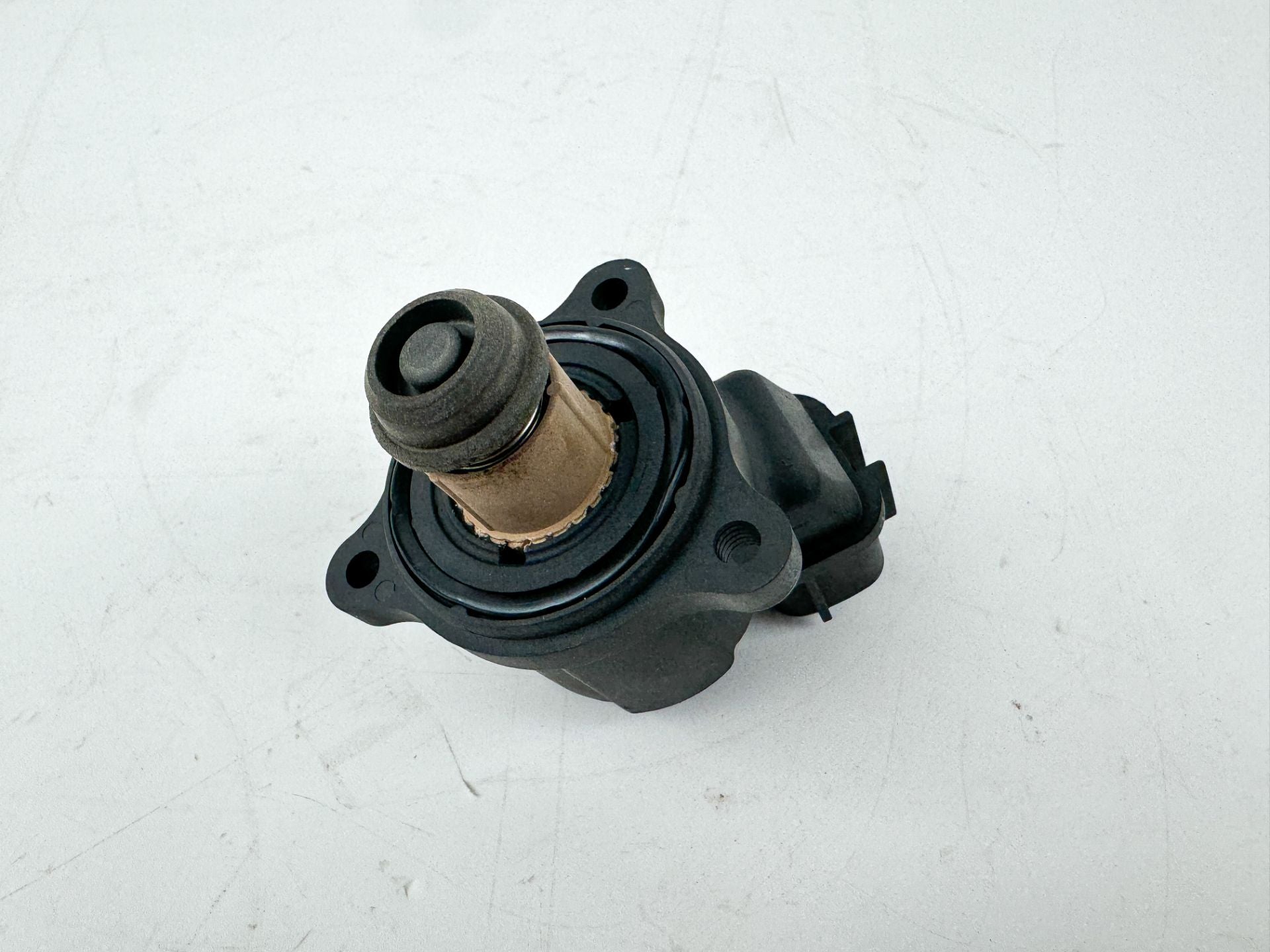 2021 Suzuki 150 HP 4 Stroke Outboard IAC Idle Air Control Valve 18137-93J01 OEM