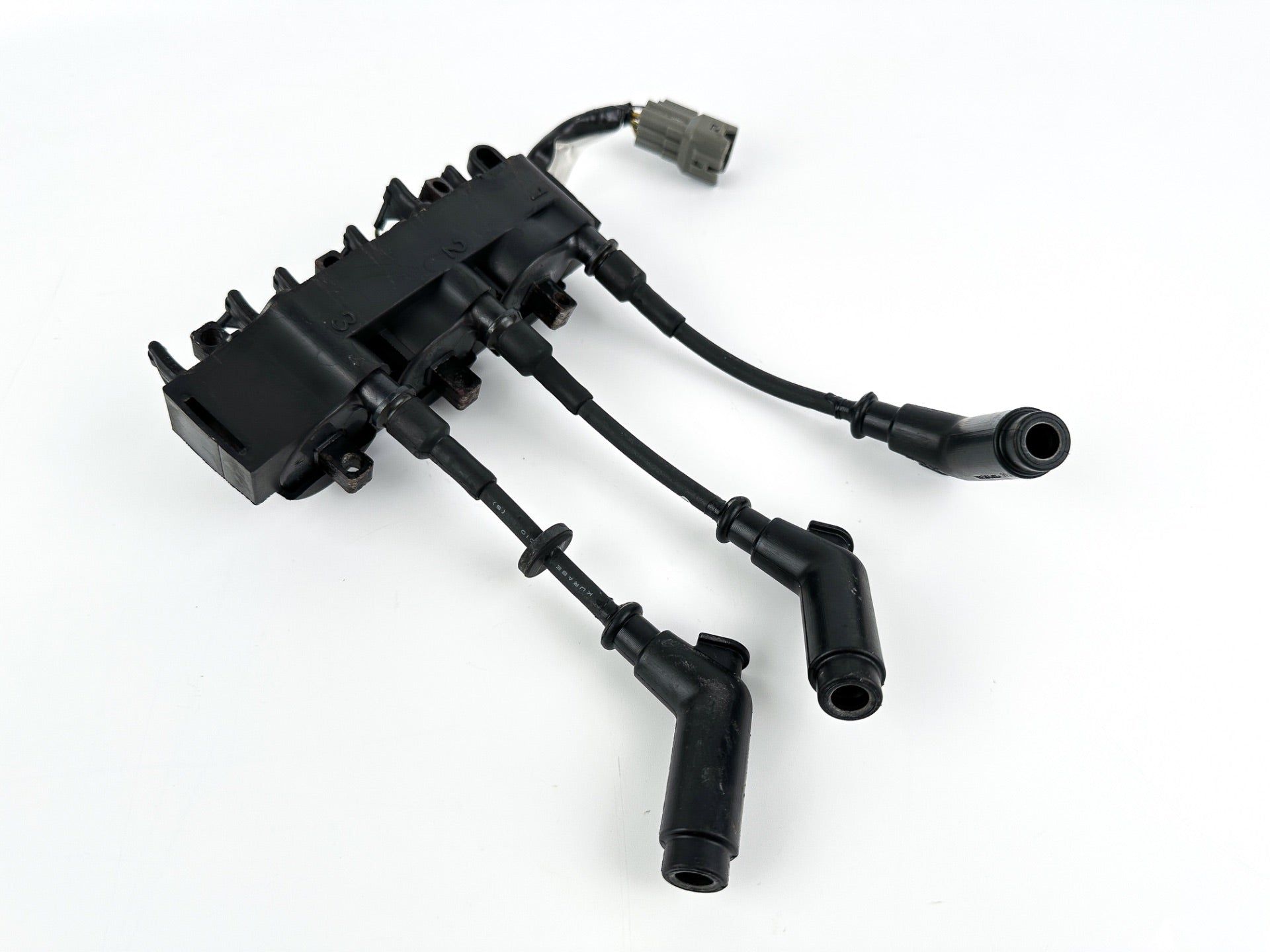 2012 Honda 50 HP 4 Stroke Outboard Ignition Coil Set 30511-ZZ5-013 OEM