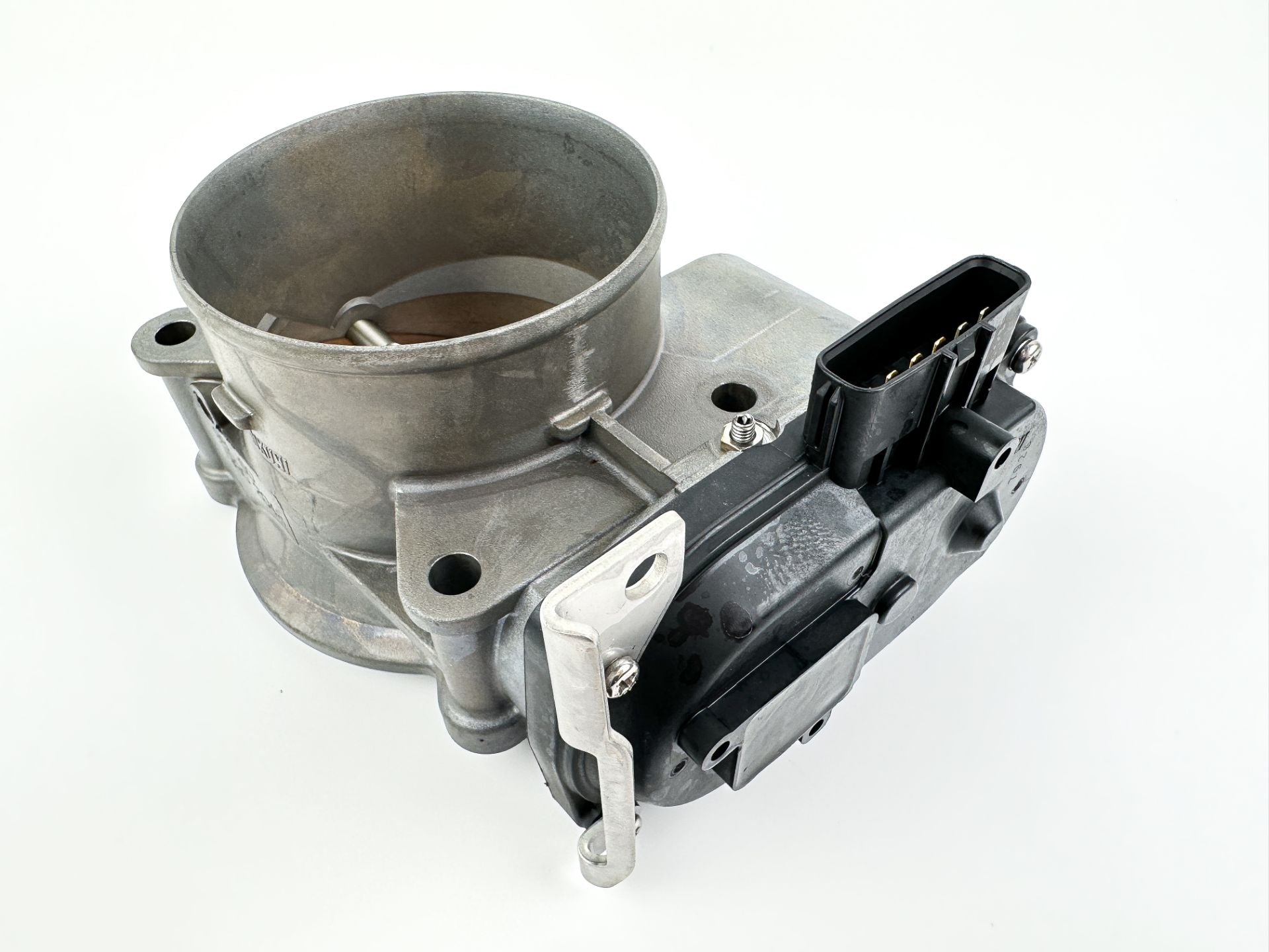2018 Suzuki 350 HP 4 Stroke Outboard Throttle Body Assembly 13300-98L00 OEM